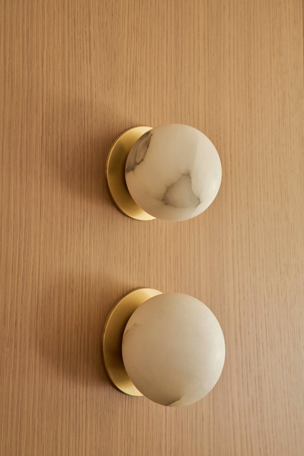 dona-marta-the-warren-interior-design-mid-century-modern-kitchen-alabaster-brass-light-detail-28-studio-city-ap-compressed.jpg