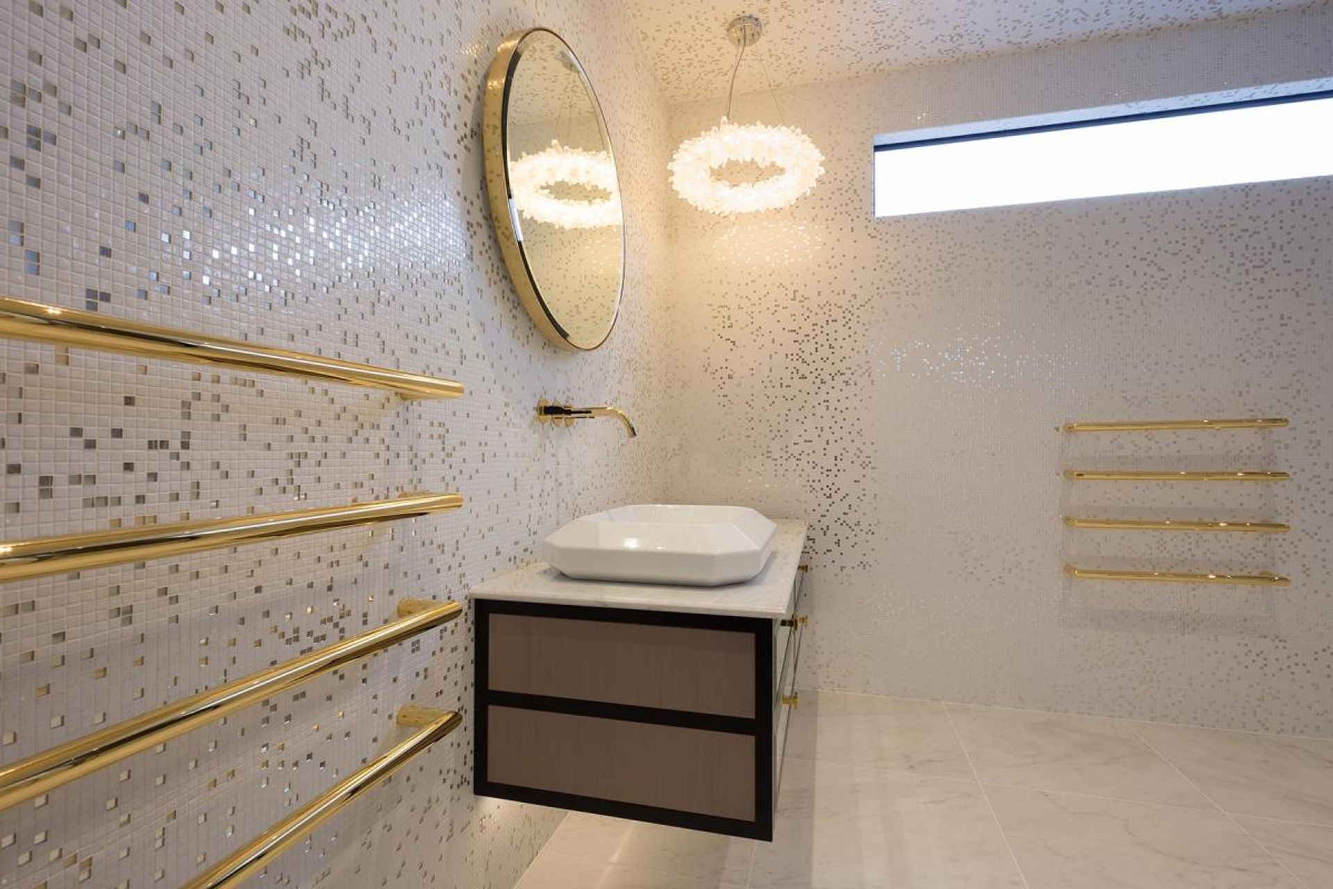 Luxurious Auckland Apartment