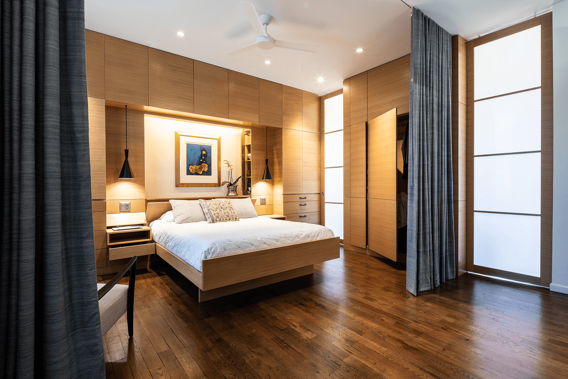 kYd-Old-City-Condominium-09.png