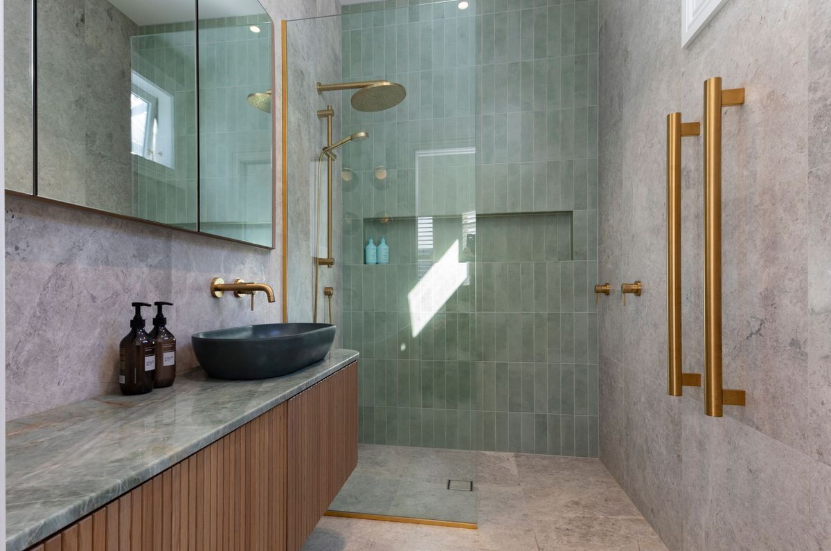 Sussex St : Ensuite