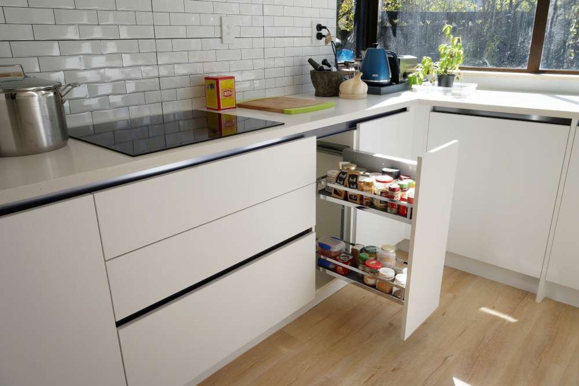 Storage solutions for easy organisation in shelves