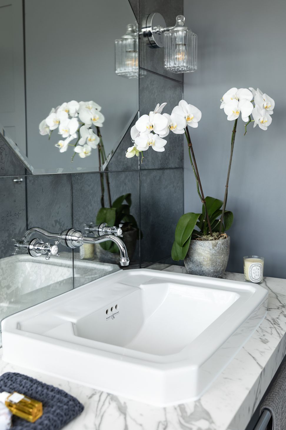 Takapuna Ensuite Bathroom by Natalie Du Bois