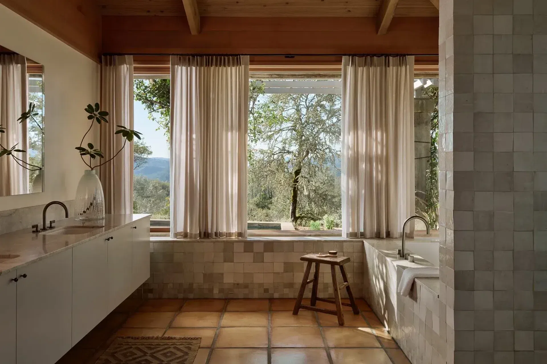 12bathroom13701.webp