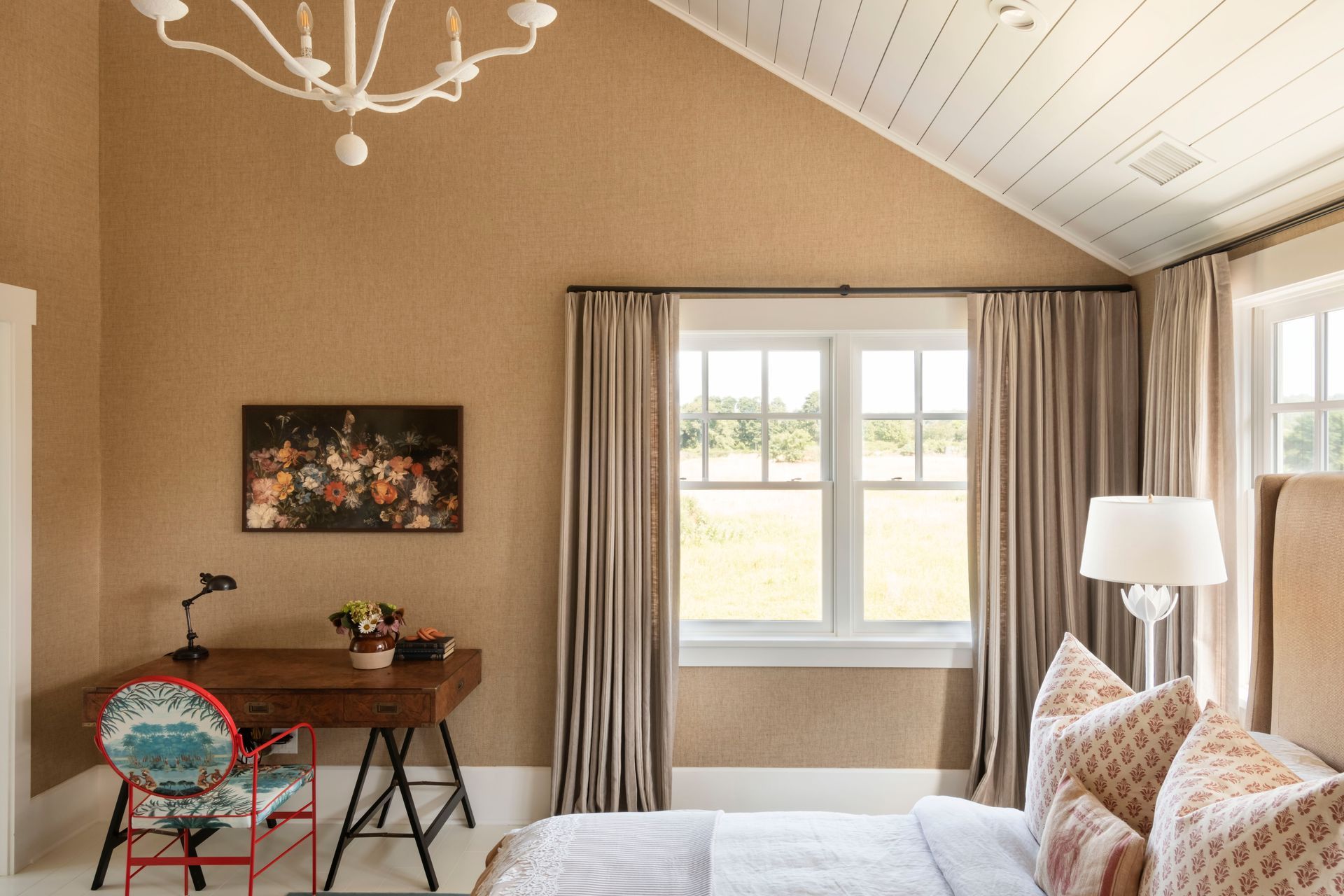 2022-08-04-22-Interiors-Amagansett24928-copy-ap-compressed.jpg