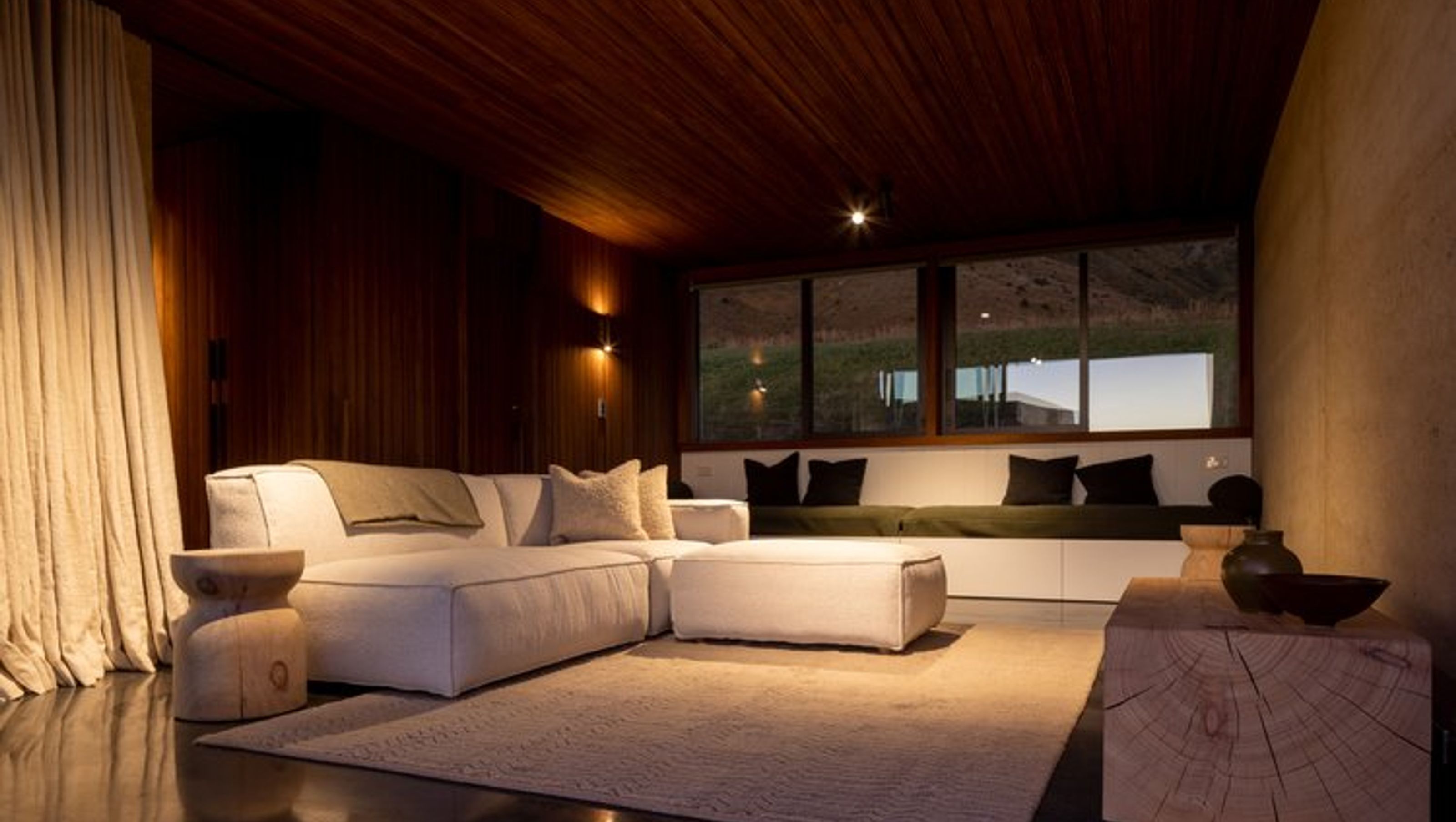 Crown Range Retreat