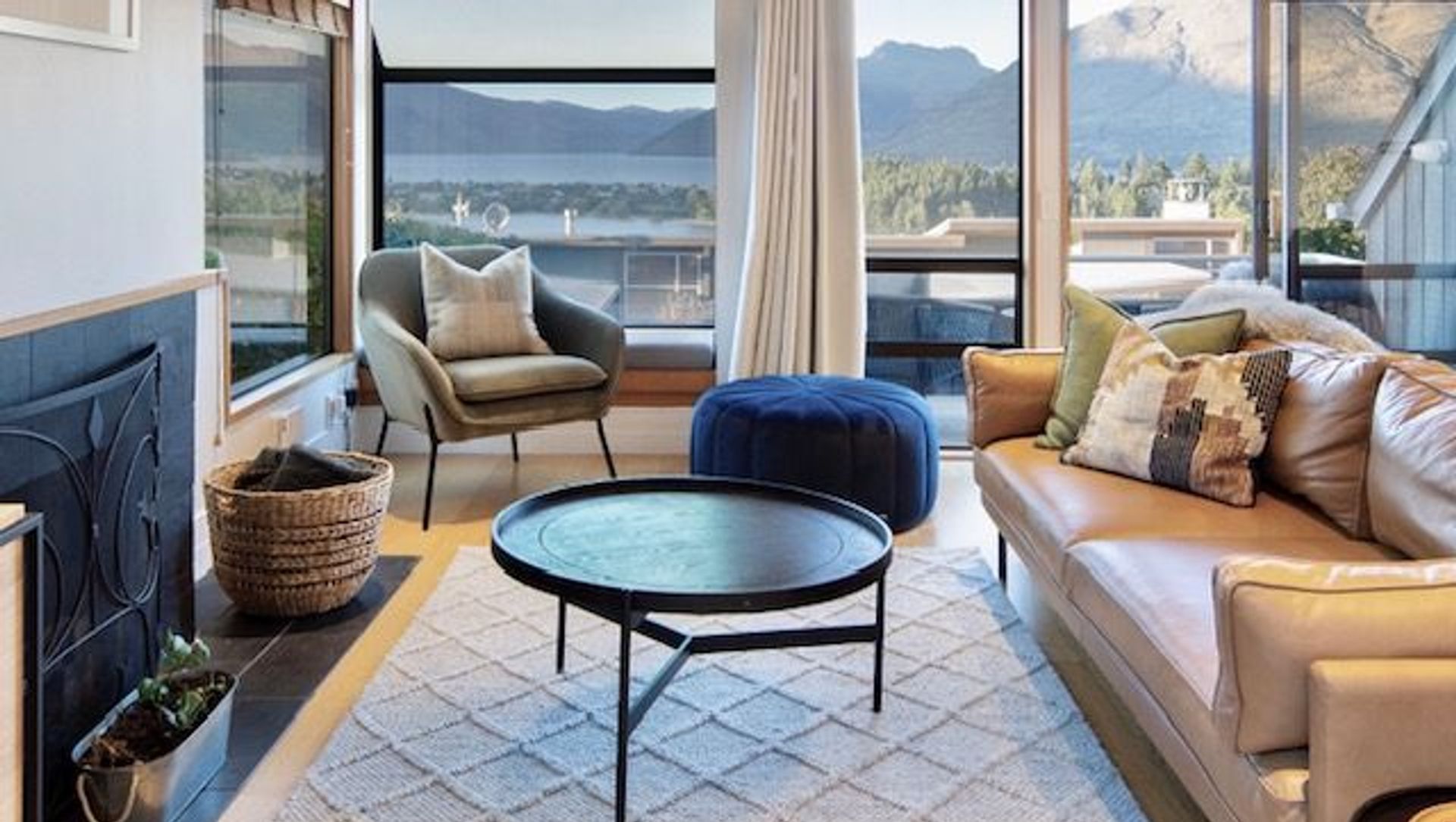 Holiday home in Queenstown banner