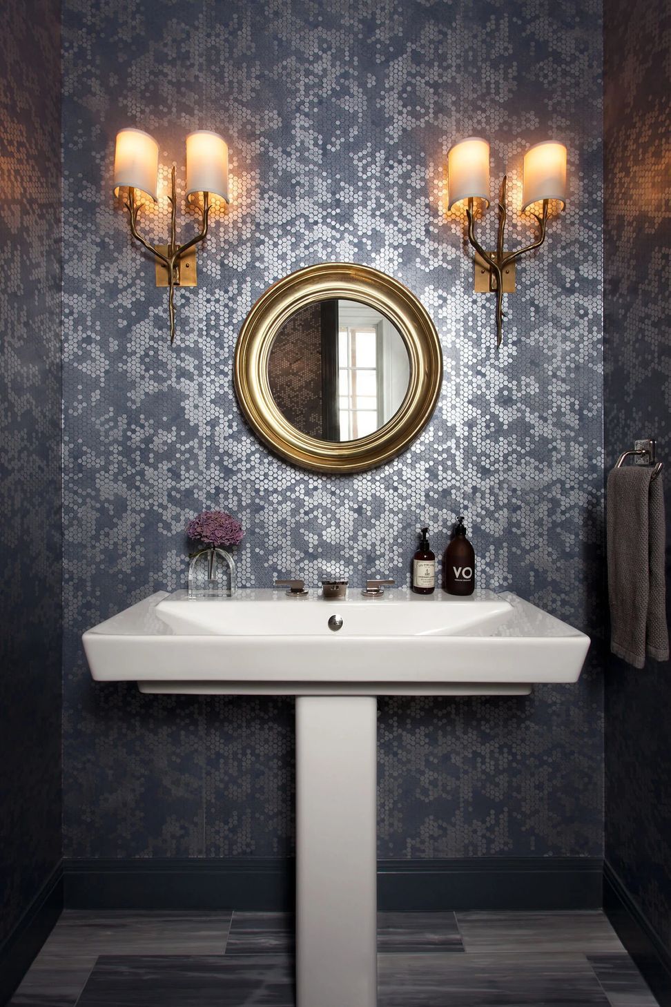 imgi47NorththumberlandPowder-Room.jpg
