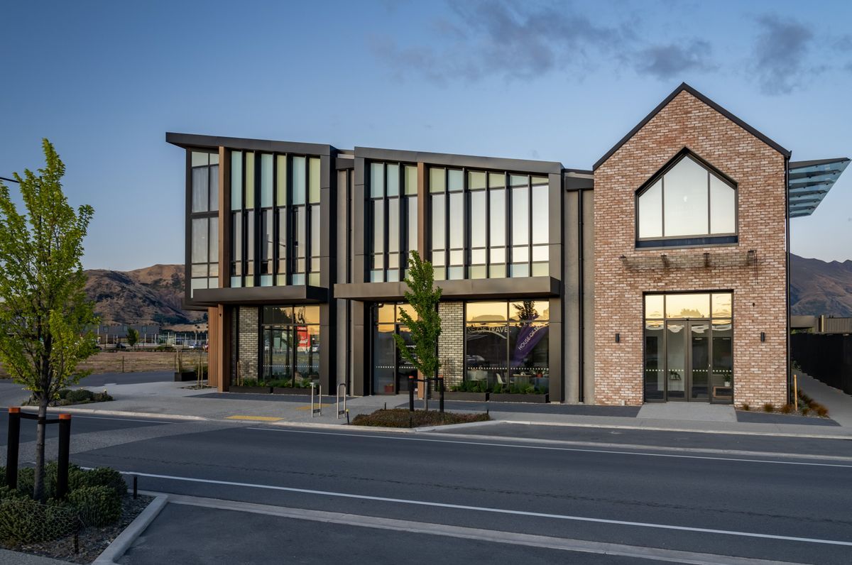 Mountain Warehouse, Wanaka