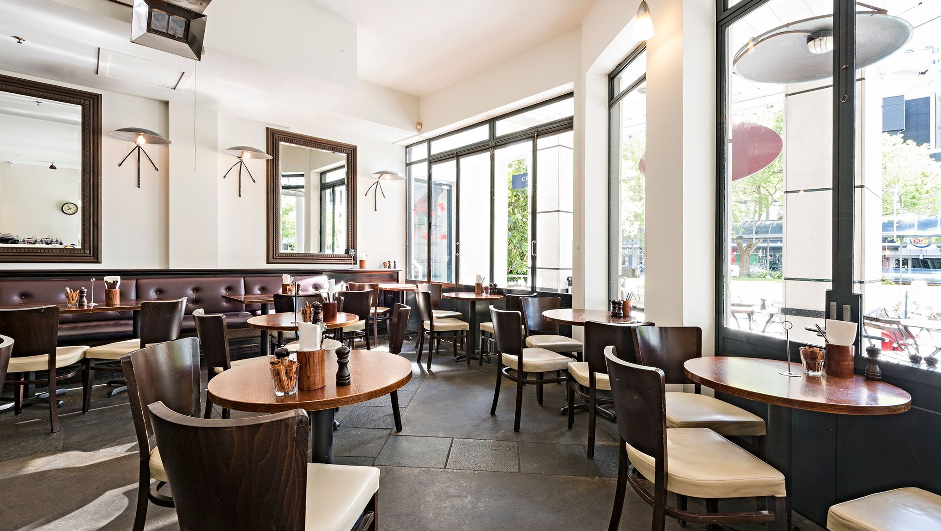 Astoria Cafe
