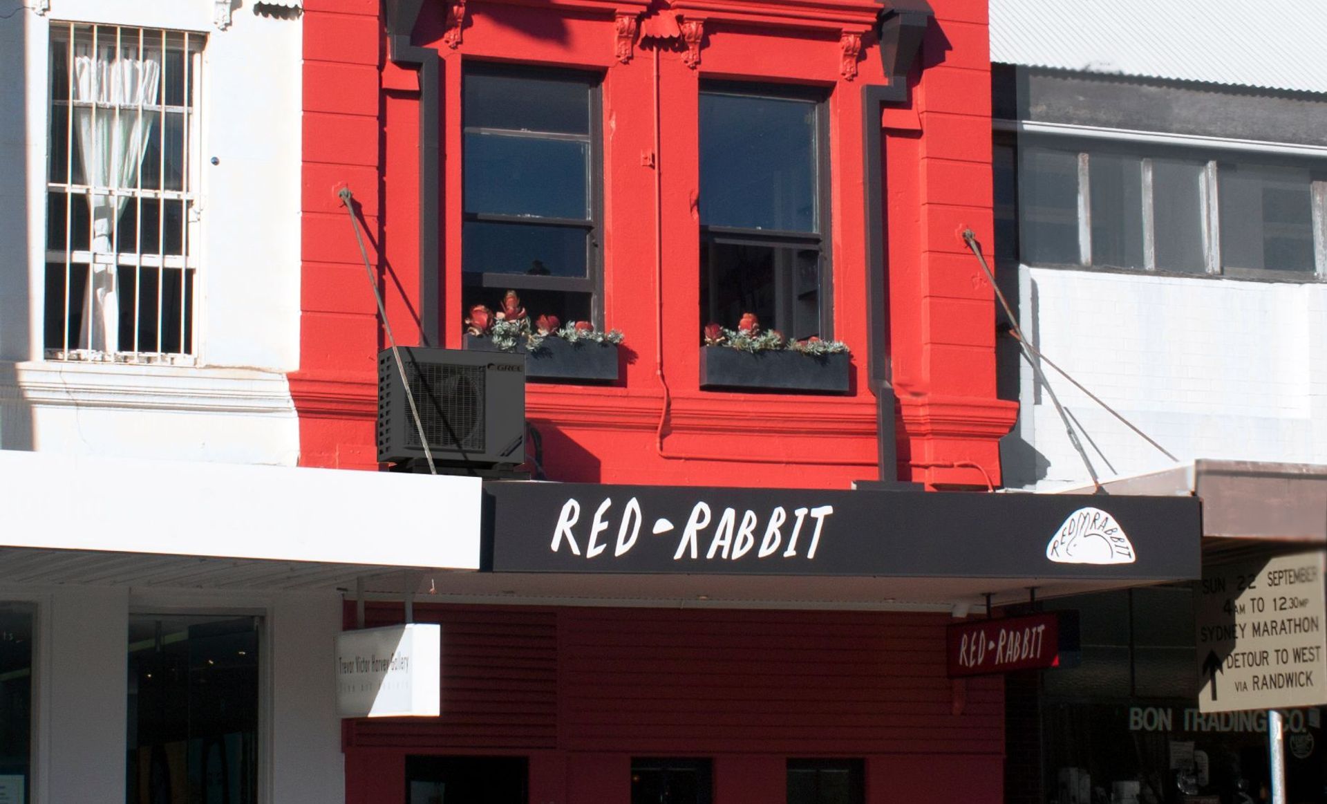 Red Rabbit, Restaurant