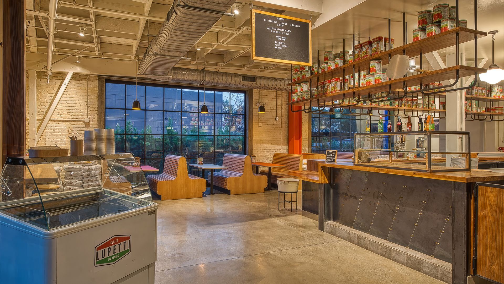 LUPETTI PIZZERIA banner