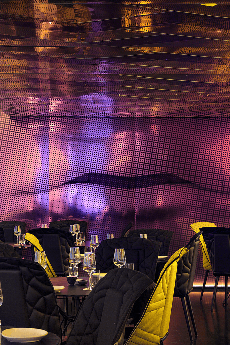 Om Nom – Adelphi Hotel