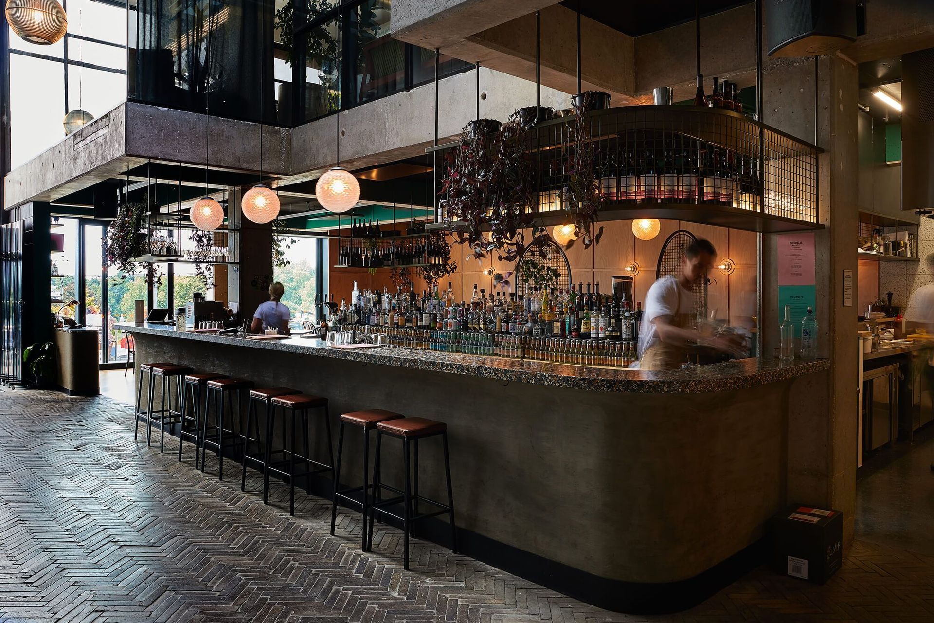 Mr Pickles, Restaurant &amp; Bar