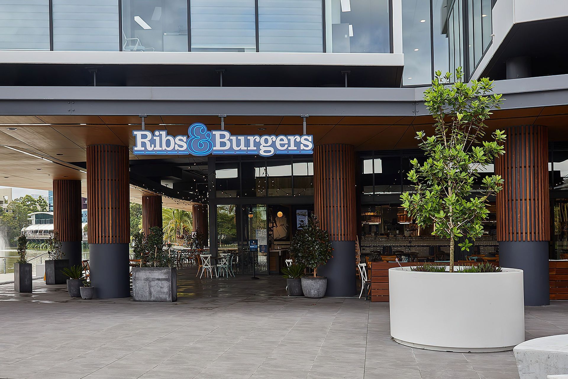Ribs-Burgers-Bella-Vista02-gigapixel-standard-scale-200x.jpg