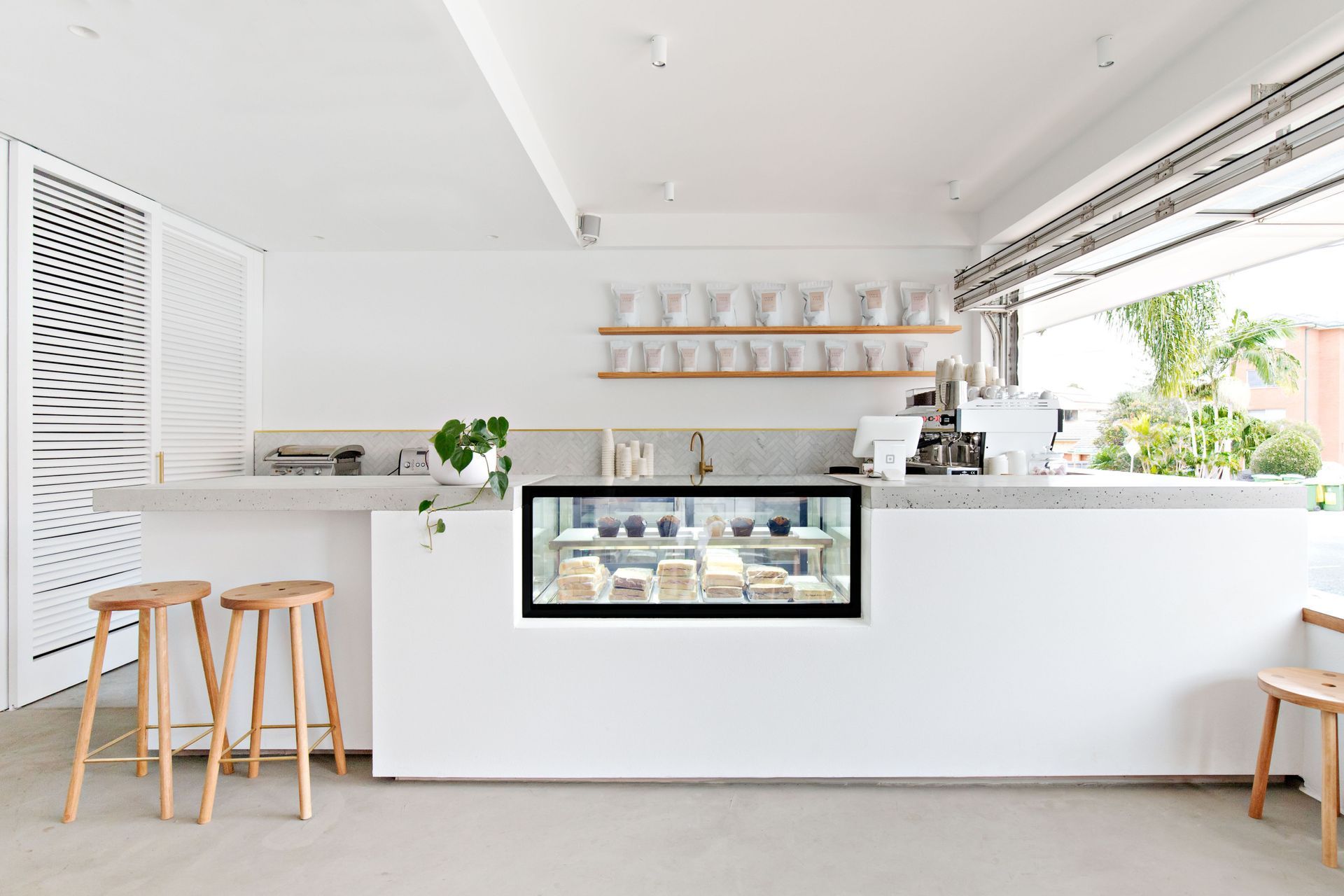 INDIE FOLK CAFE