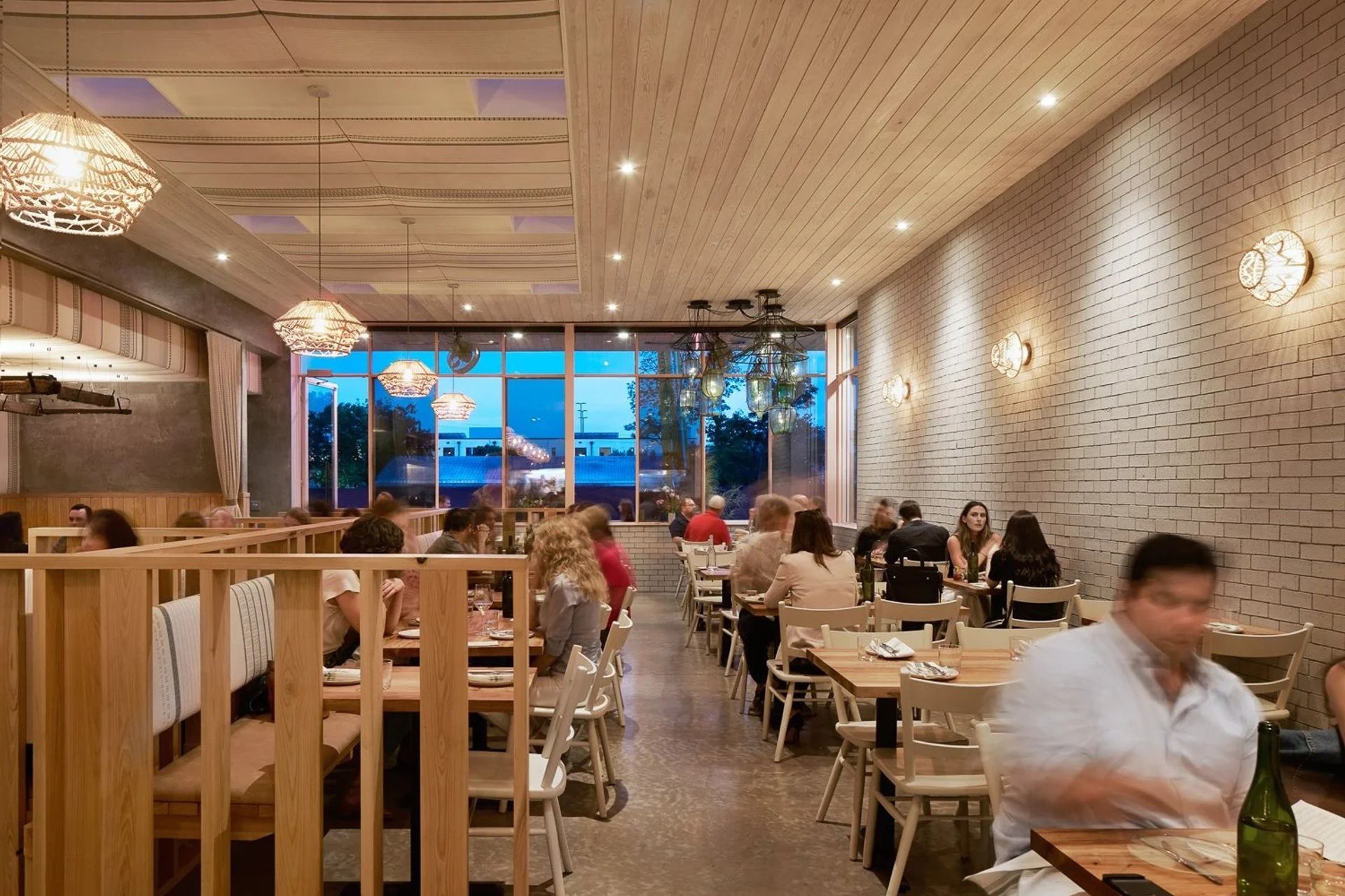 imgi59allison2Bburke2Binterior2Bdesignaustin2Binterior2Bdesignercasey2Bdunnsuerte2Brestaurant9.jpg