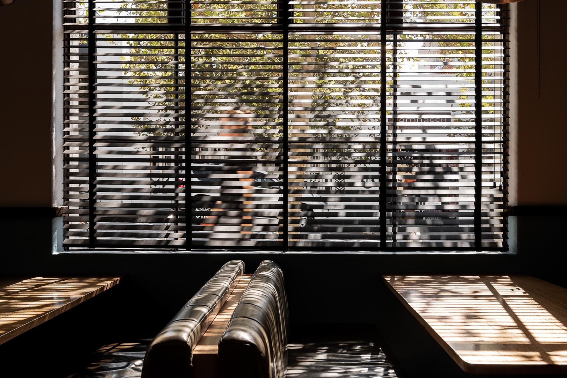 vertilux-gordon-street-garage-venetian-blind-3.jpg