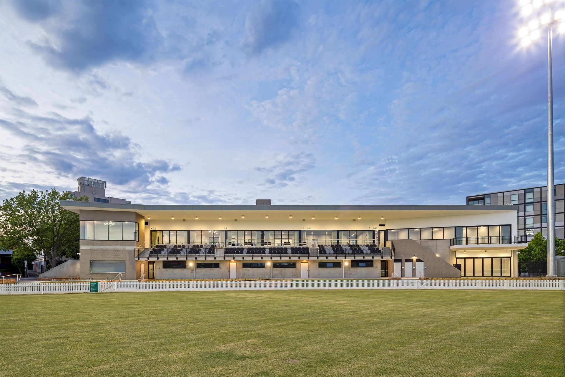 Brick-Inlay-facade-Toorak-Park-Pavillion.jpg