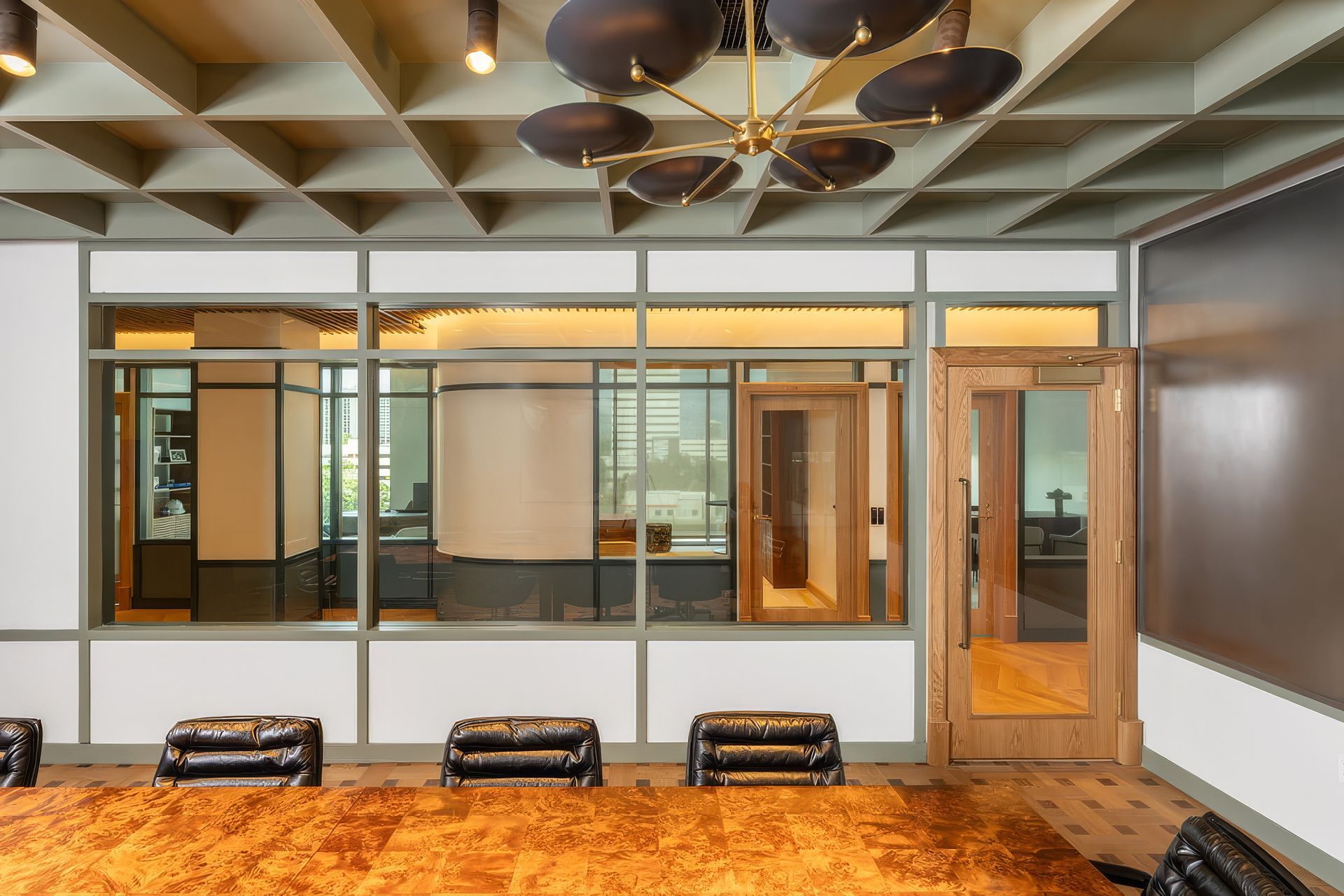 EOParkHouseHouston09-upscaled-by-Replicate.jpg