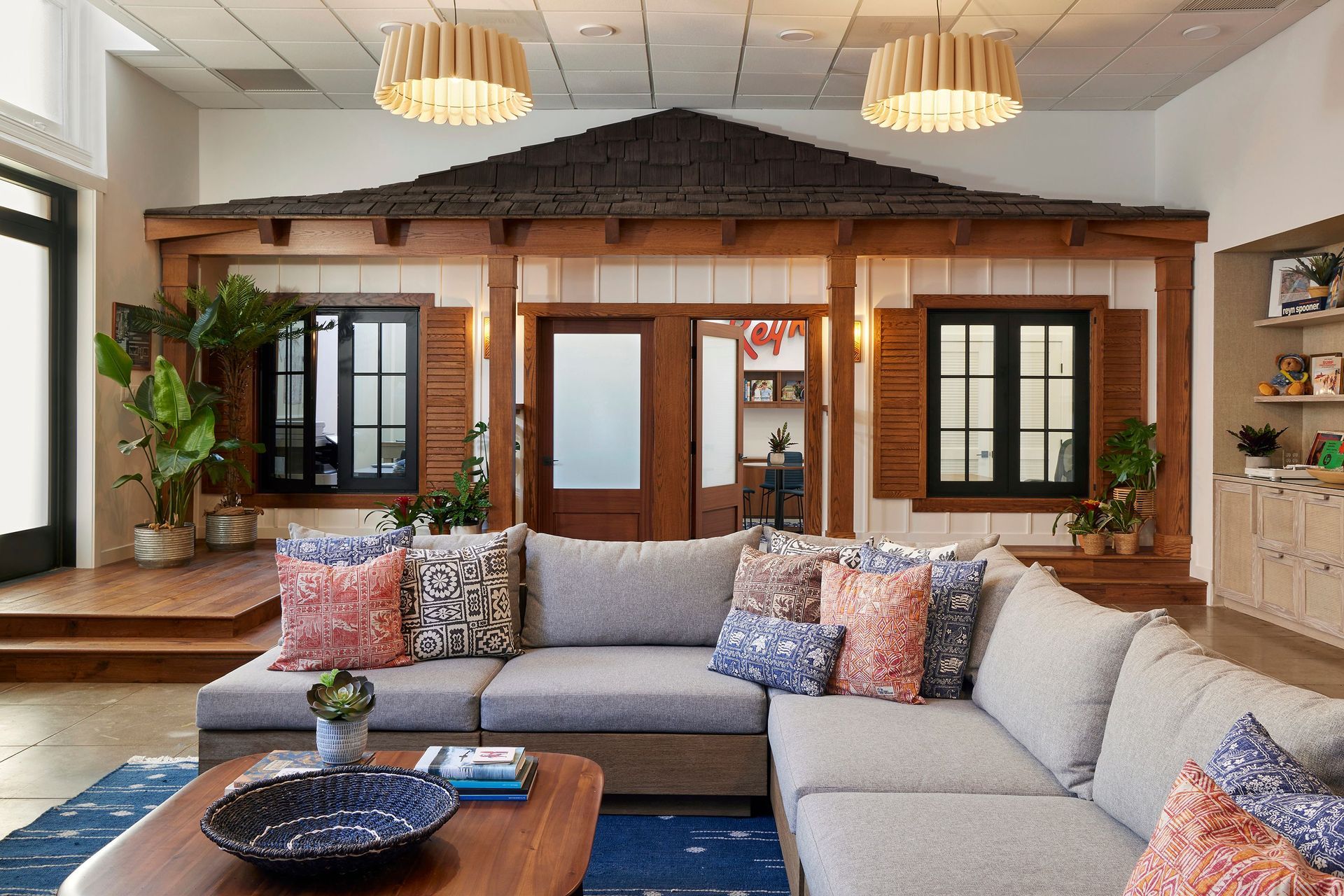 Reyn-22-interiors4271A2low-v3.jpg