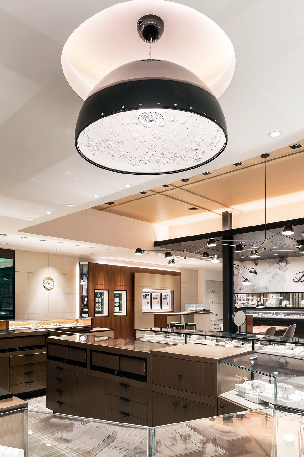 SkBArchitects-BenBridgeJewelers-WestfieldSouthcenter-04-ap-compressed-v3.jpg