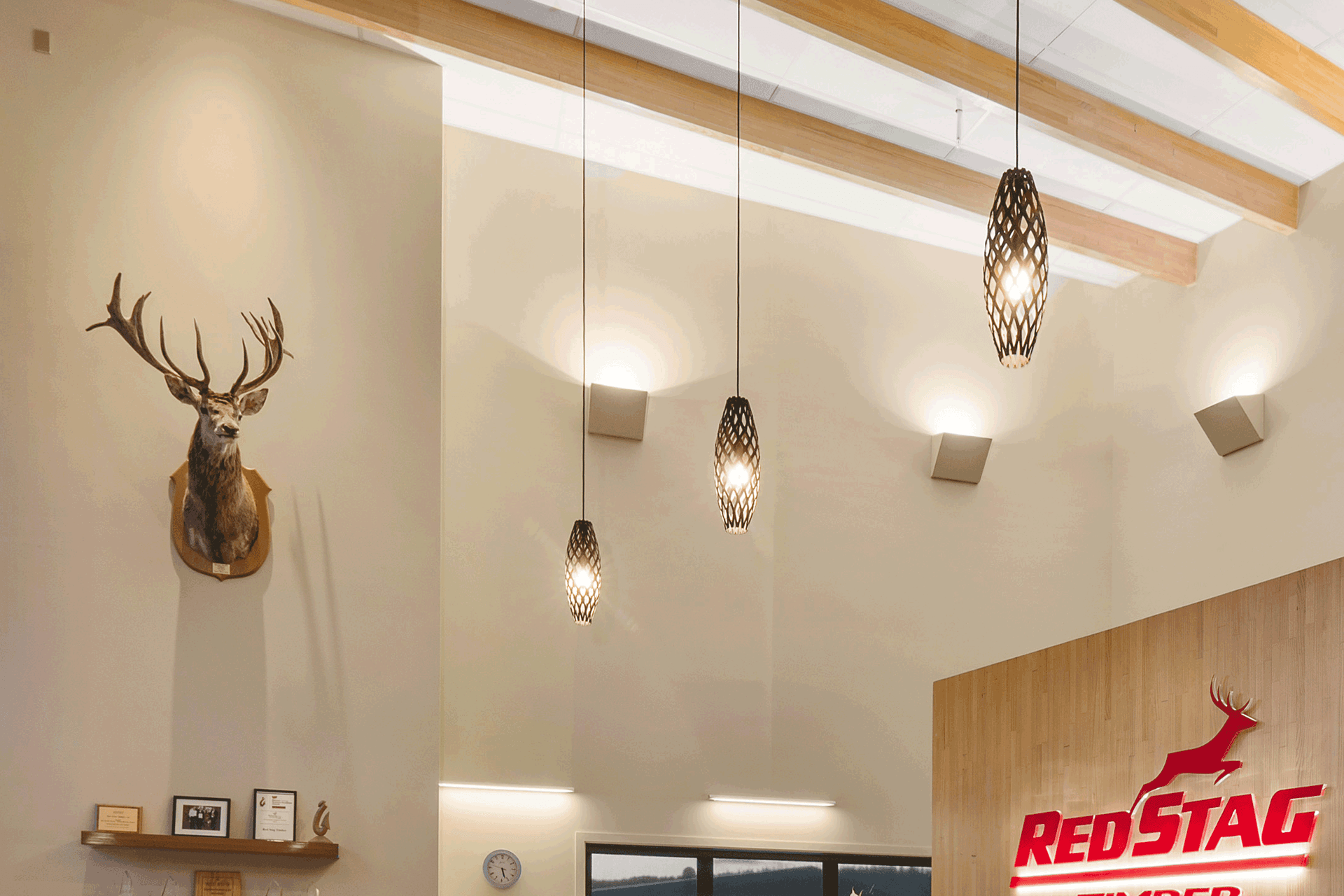 crop-stag-head-RedStagMill.png