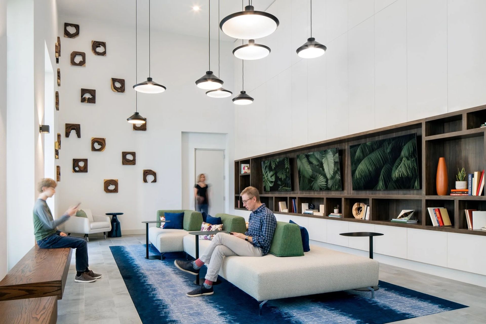 imgi4Austin-Korina-at-the-Grove-multifamily-lobby-1.jpg