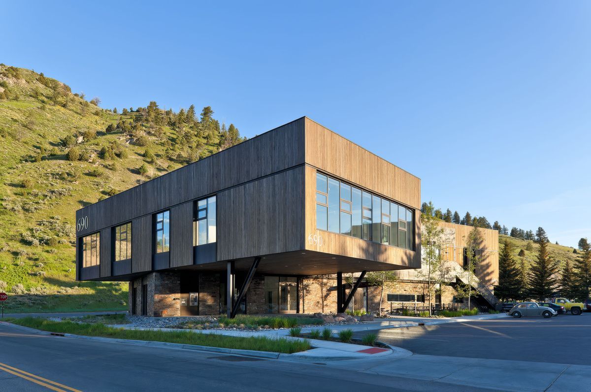 690 Office Building