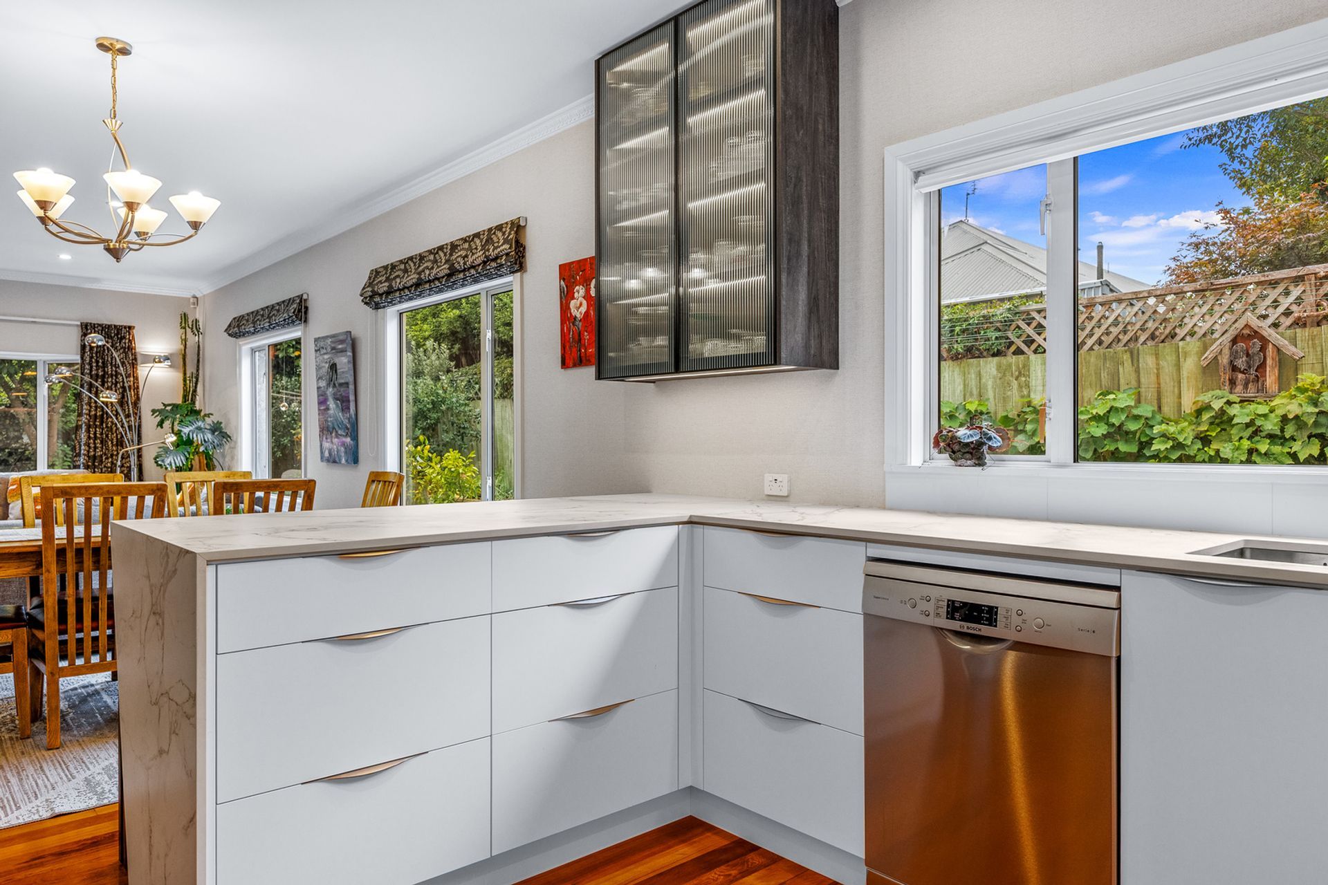 015Open2viewID606123-ModernAgeKitchens.jpg