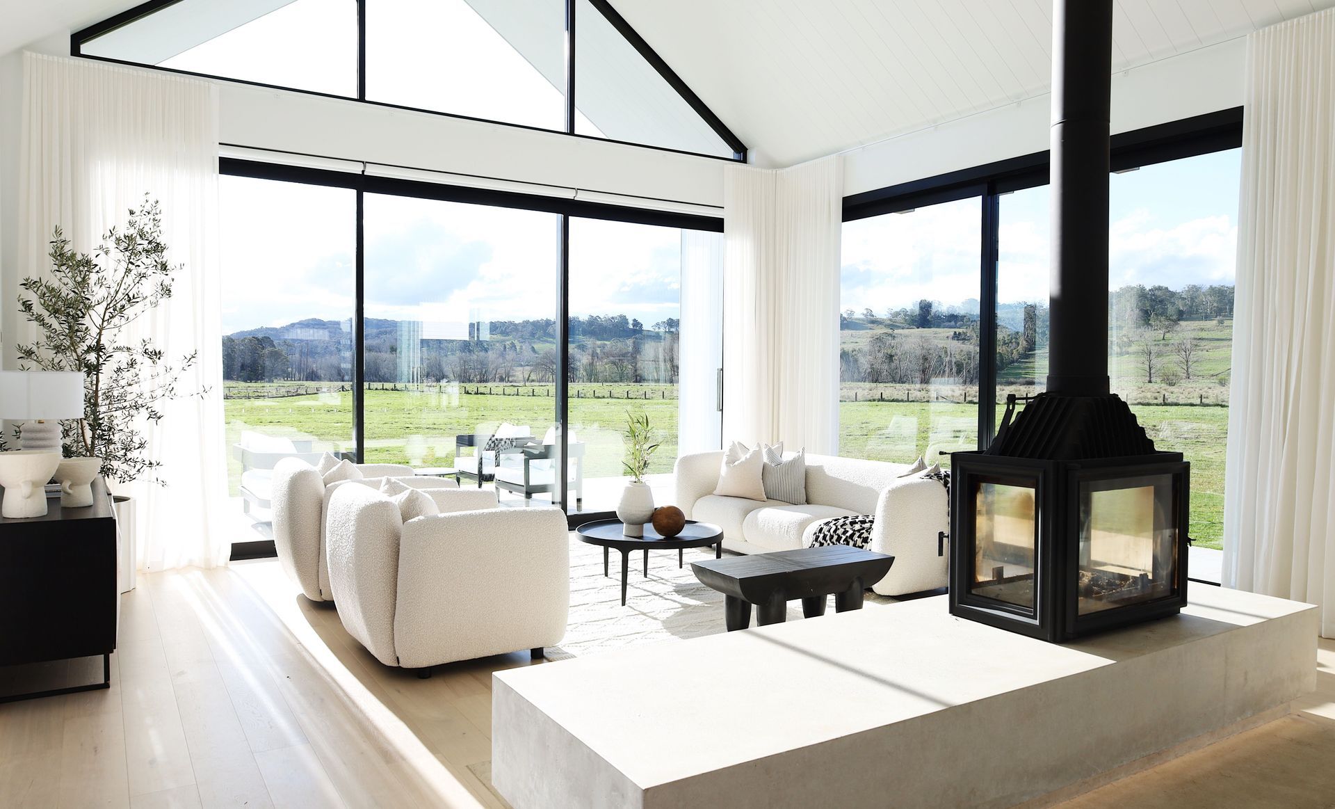 Modern Masterpiece Bowral