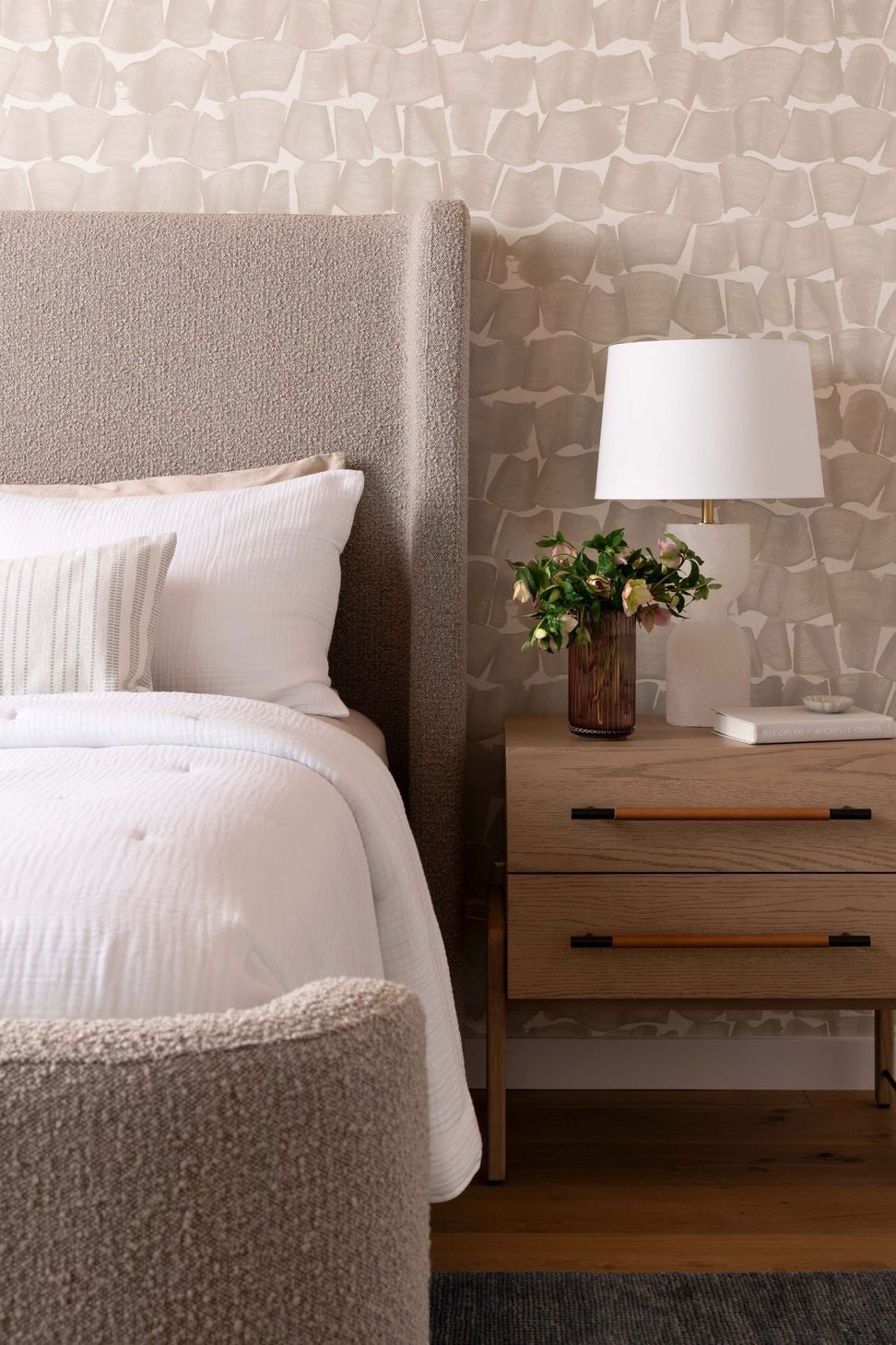 Bed-Detail-scaled-portrait-af36b7e78699b8a54401cb881496f5ee-6j7wf4z5dr2m.jpg