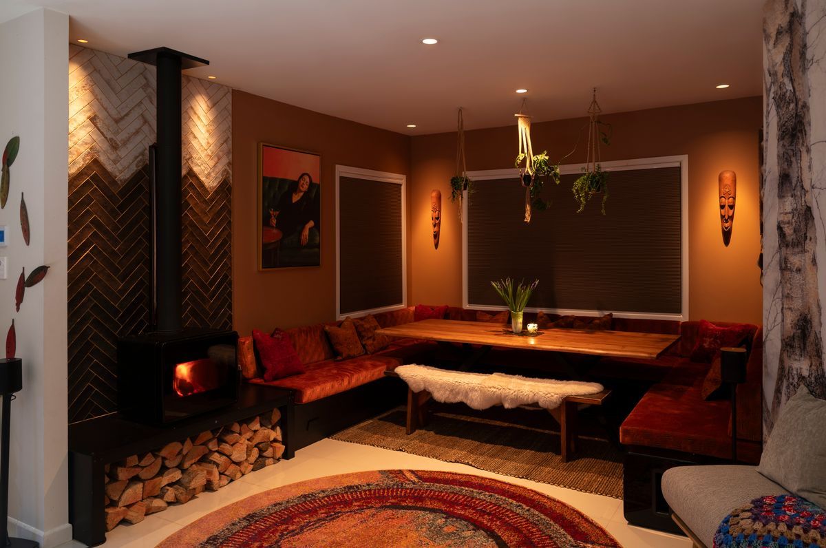 A Warm Welcome: Lighting That Connects Indoors and Out