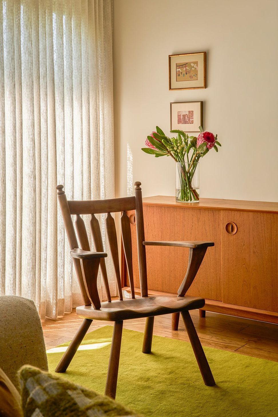brunswick-the-warren-interior-design-mid-century-modern-living-room-wood-armchair-styling-09-v3.jpg