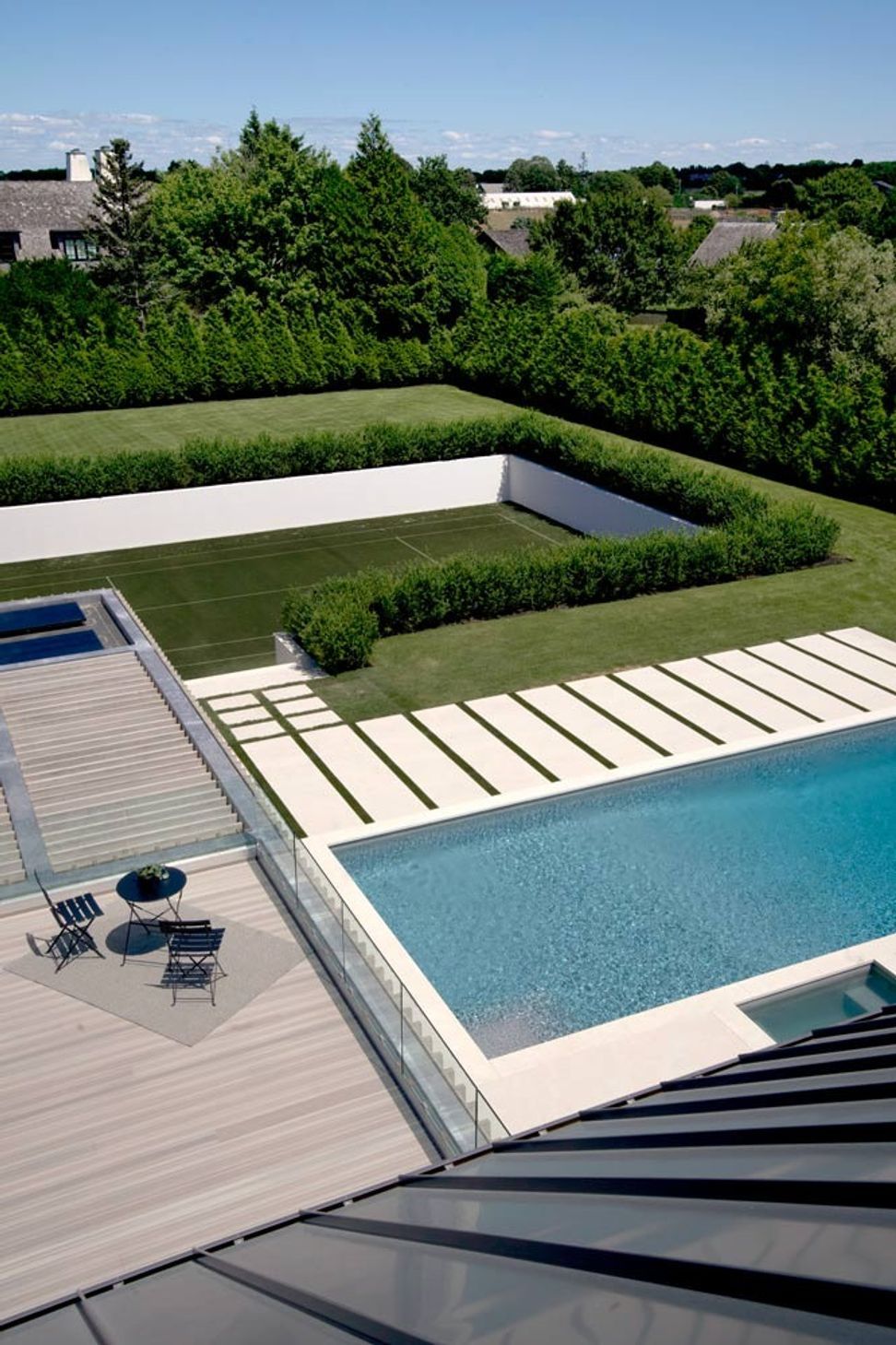 imgi13hamptons-modern-home-design-with-farmhouse-roofdeck-pool-and-private-tennis-court.jpg