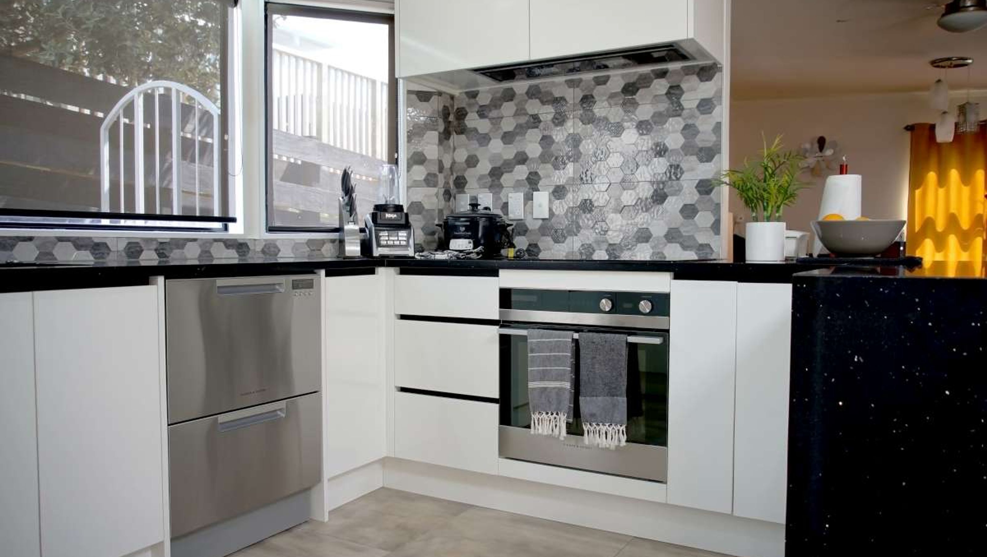 Retro Black White Kitchen