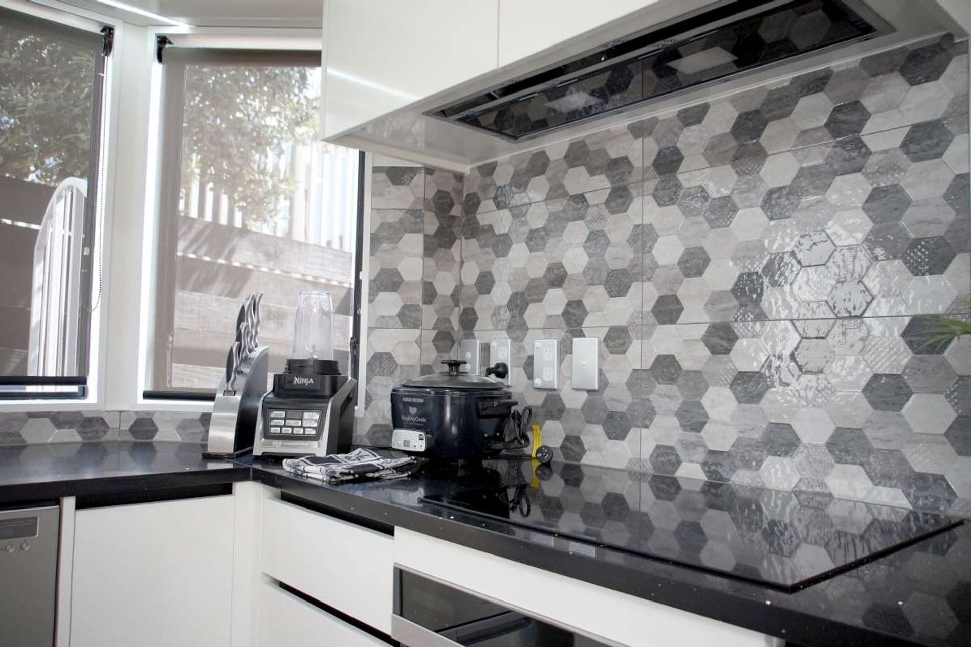 Retro Style Black and White Kitchen