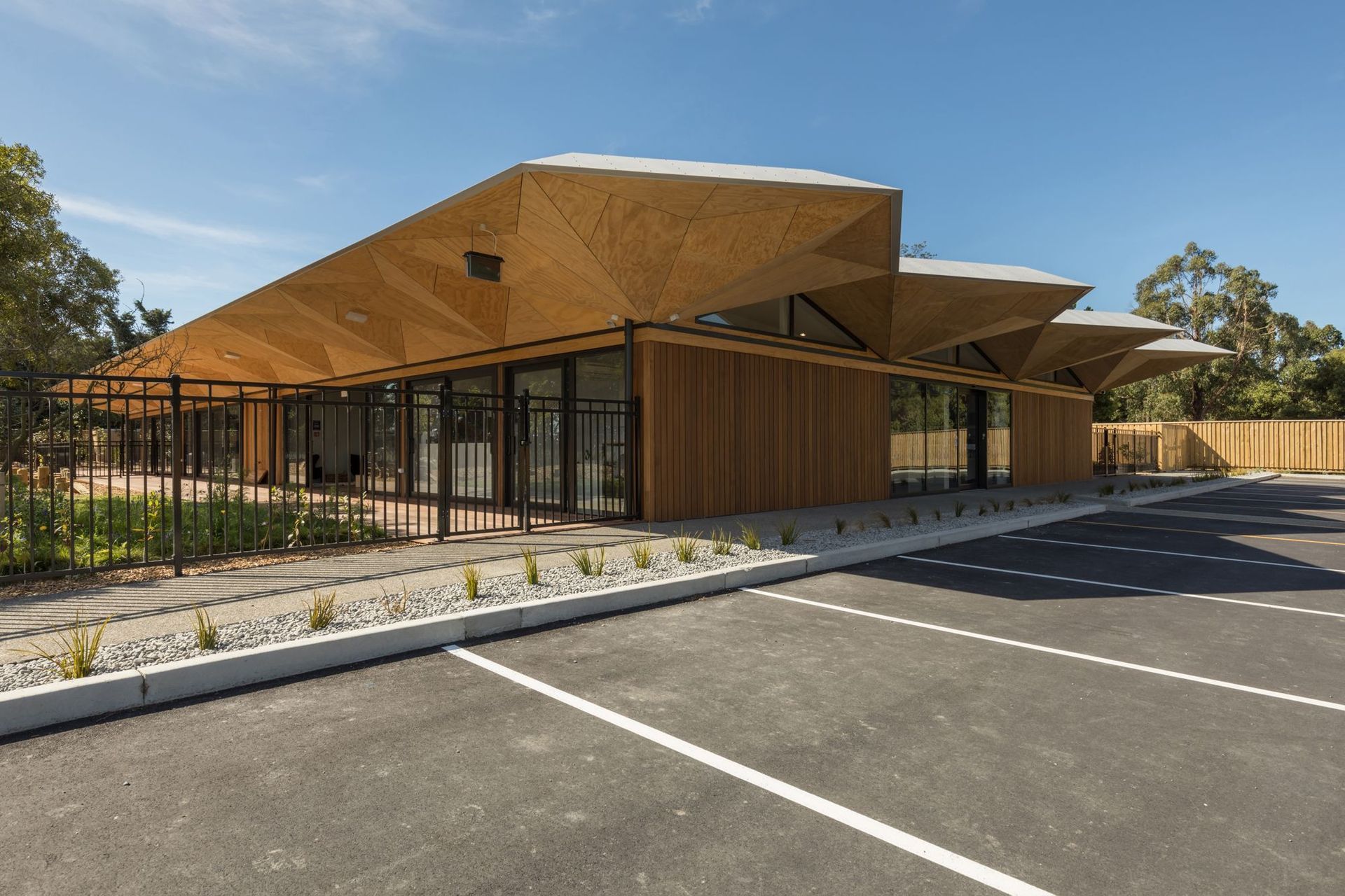 Three Trees Learning Centre, Rollerston