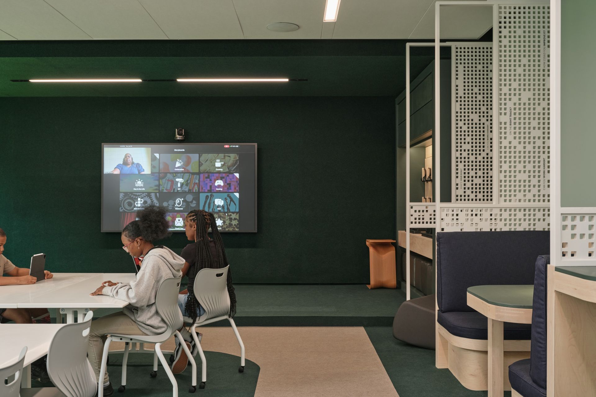 Kurani045-Connected-Classroom07-ap-compressed.jpg