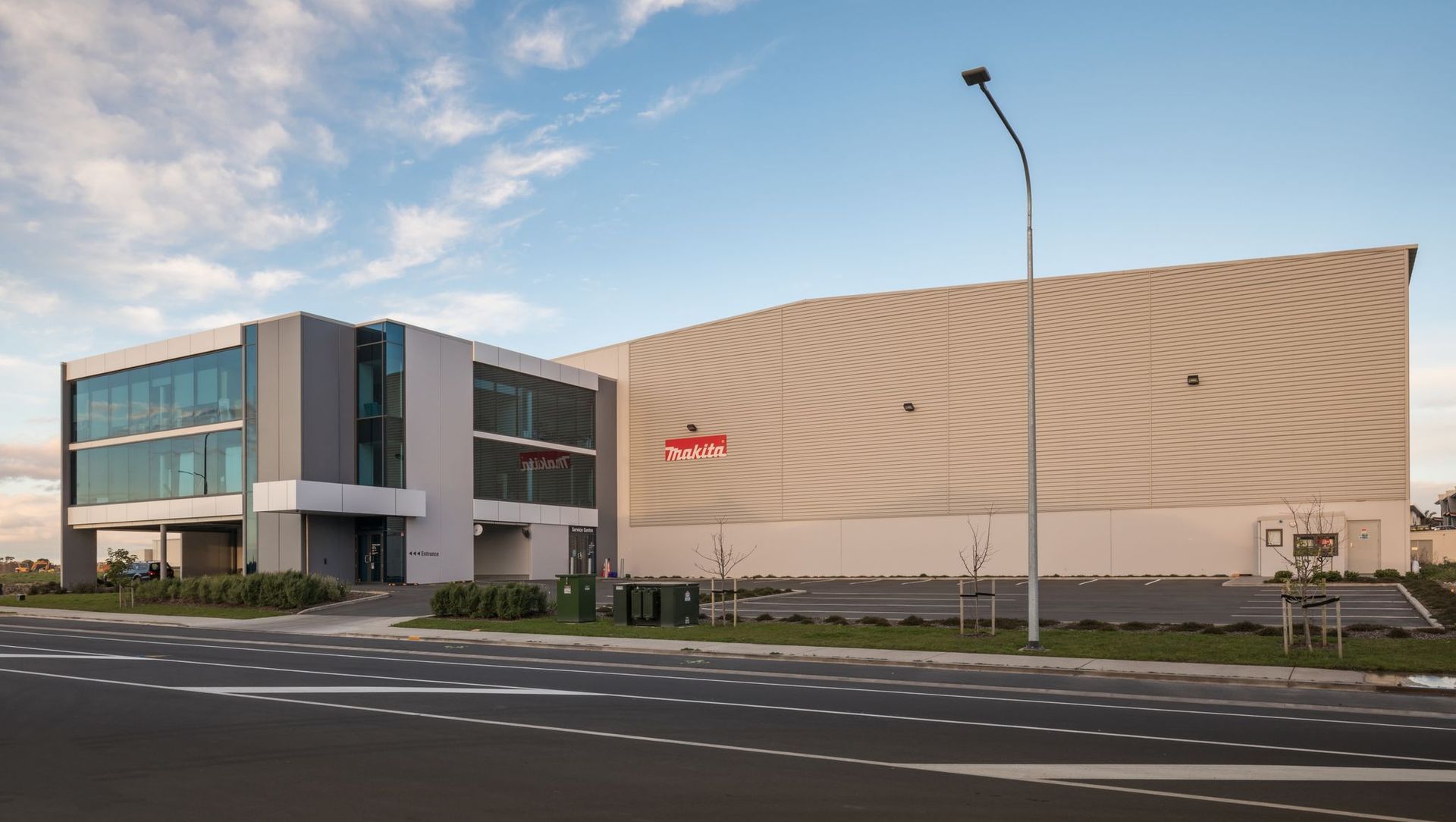 Makita Office & Warehouse banner