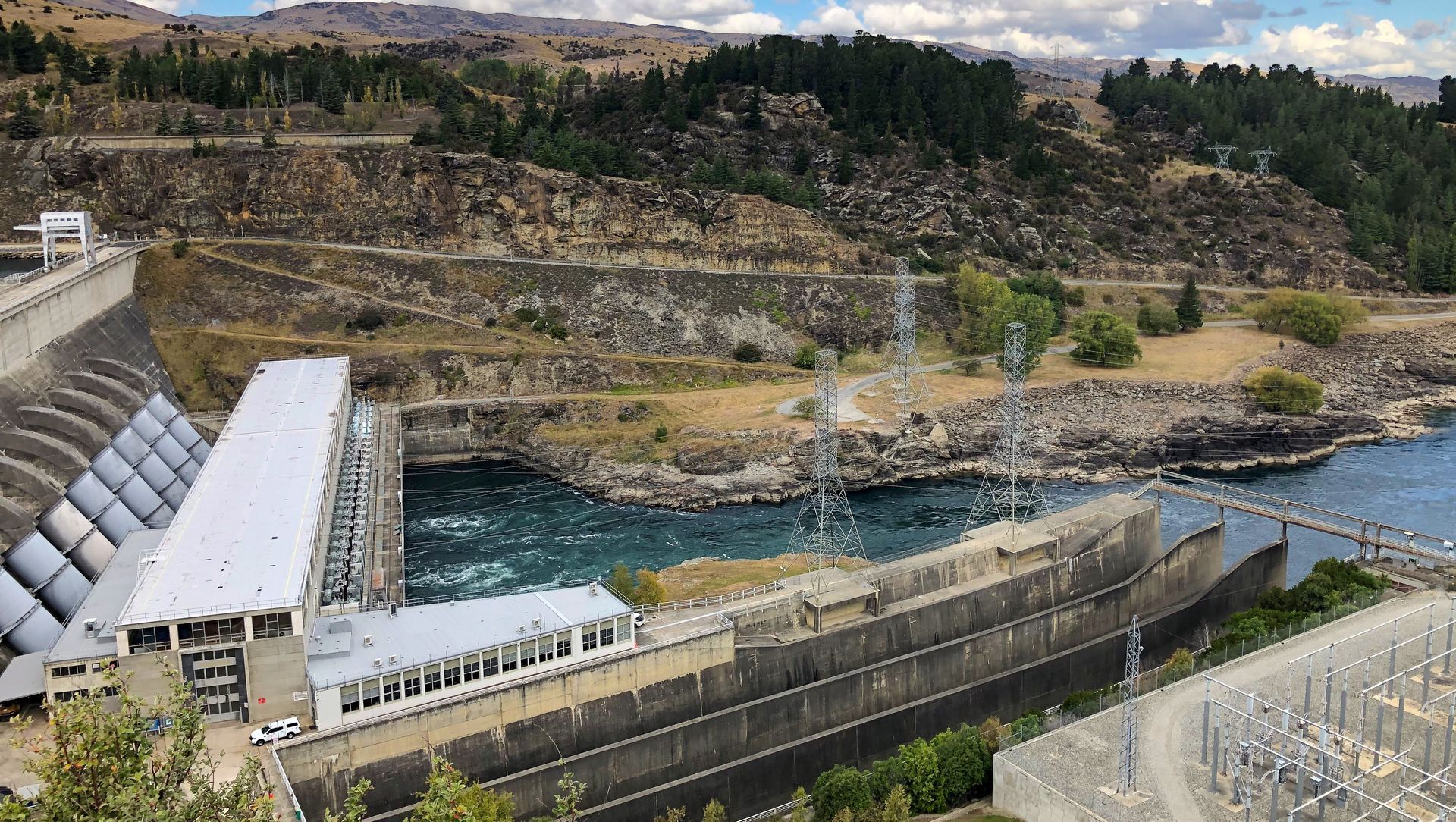 Roxburgh Hydro Dam, Otago banner