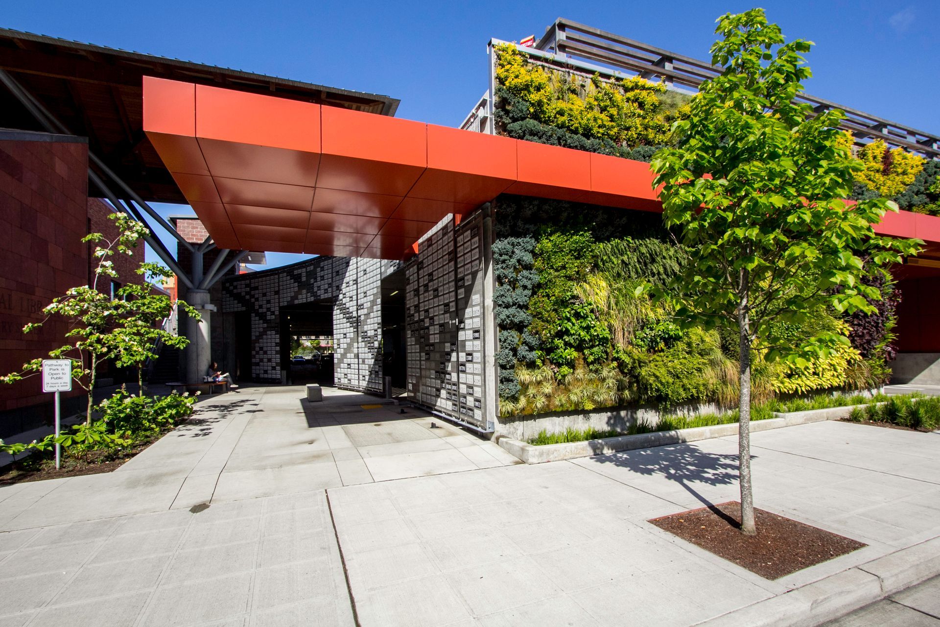 Bellevue-ParkingJA-Civic-CommunityPhoto-by-Adam-Waldo16.jpg