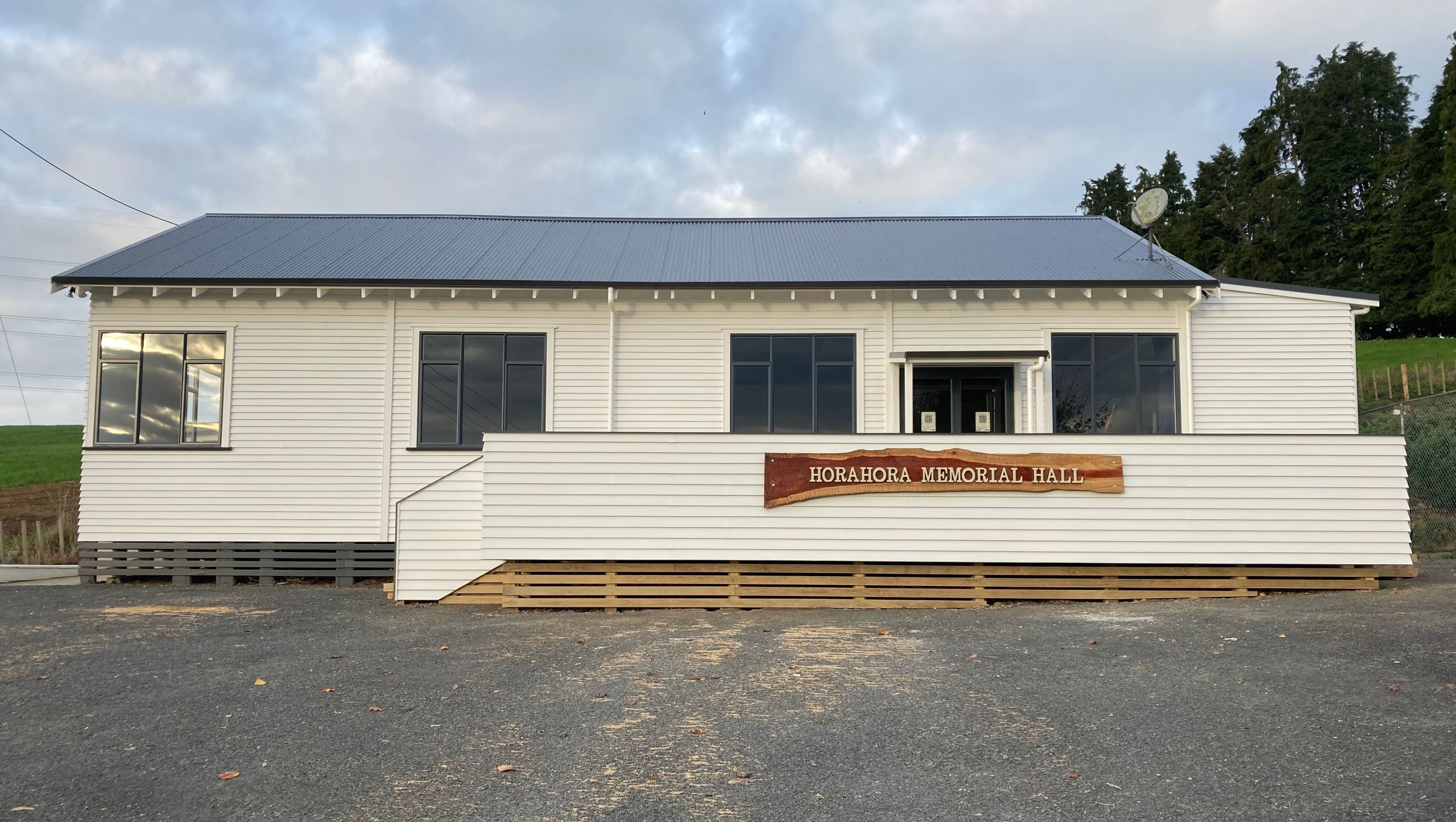 Horahora Memorial Hall