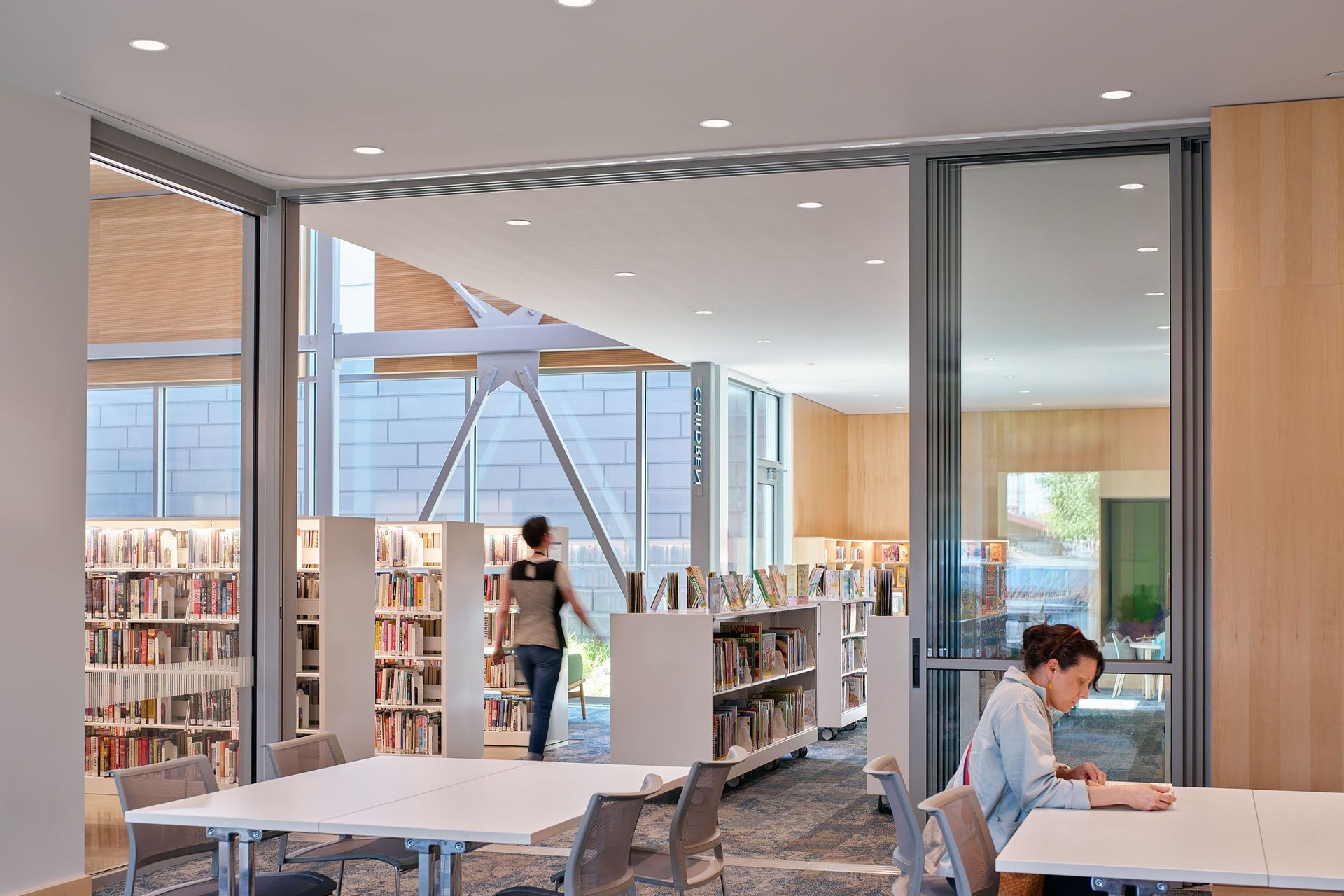 Gladstone-LibraryJA-Civic-CommunityPhoto-by-Christian-Columbres4.jpg
