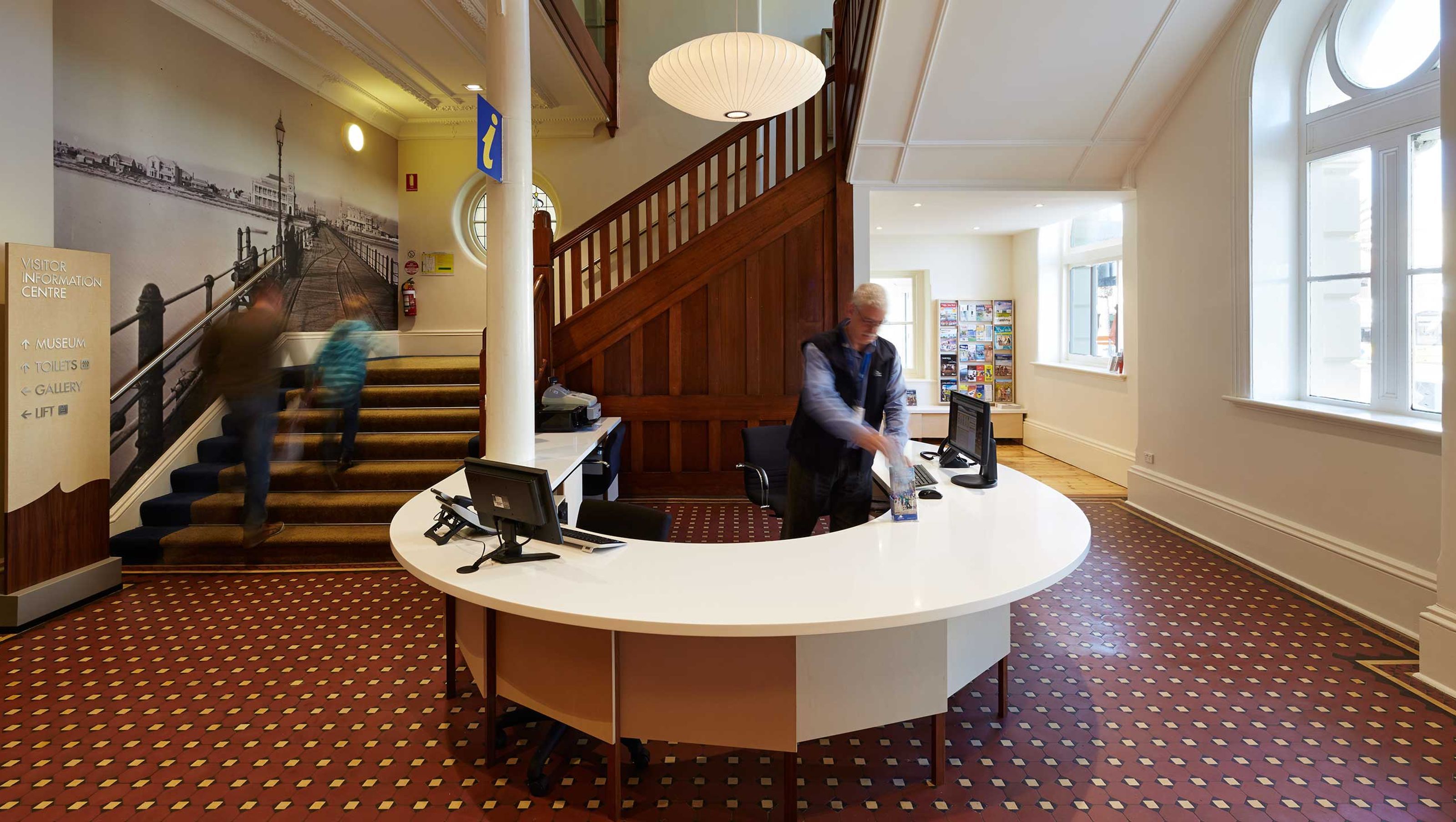 Glenelg Visitor Centre
