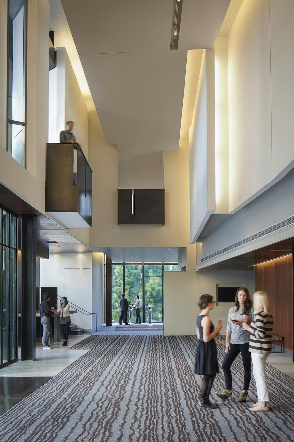 0902-Topfer-Theatre-at-ZACH-Andrew-Pogue-V-Grand-Lobby2022-12-14-162148adrh.jpg