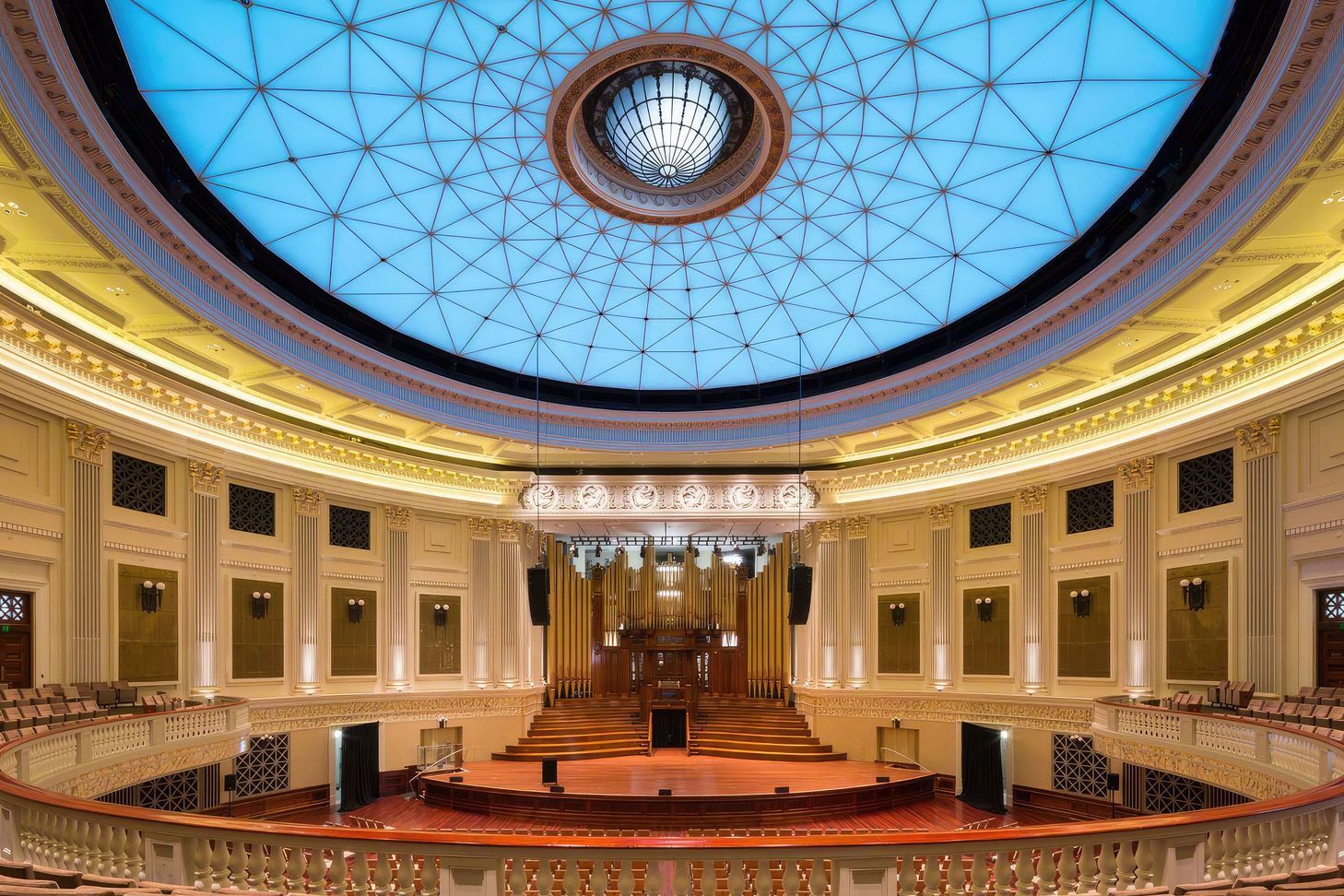 brisbane-city-hall-11-standard-scale-200x.jpg