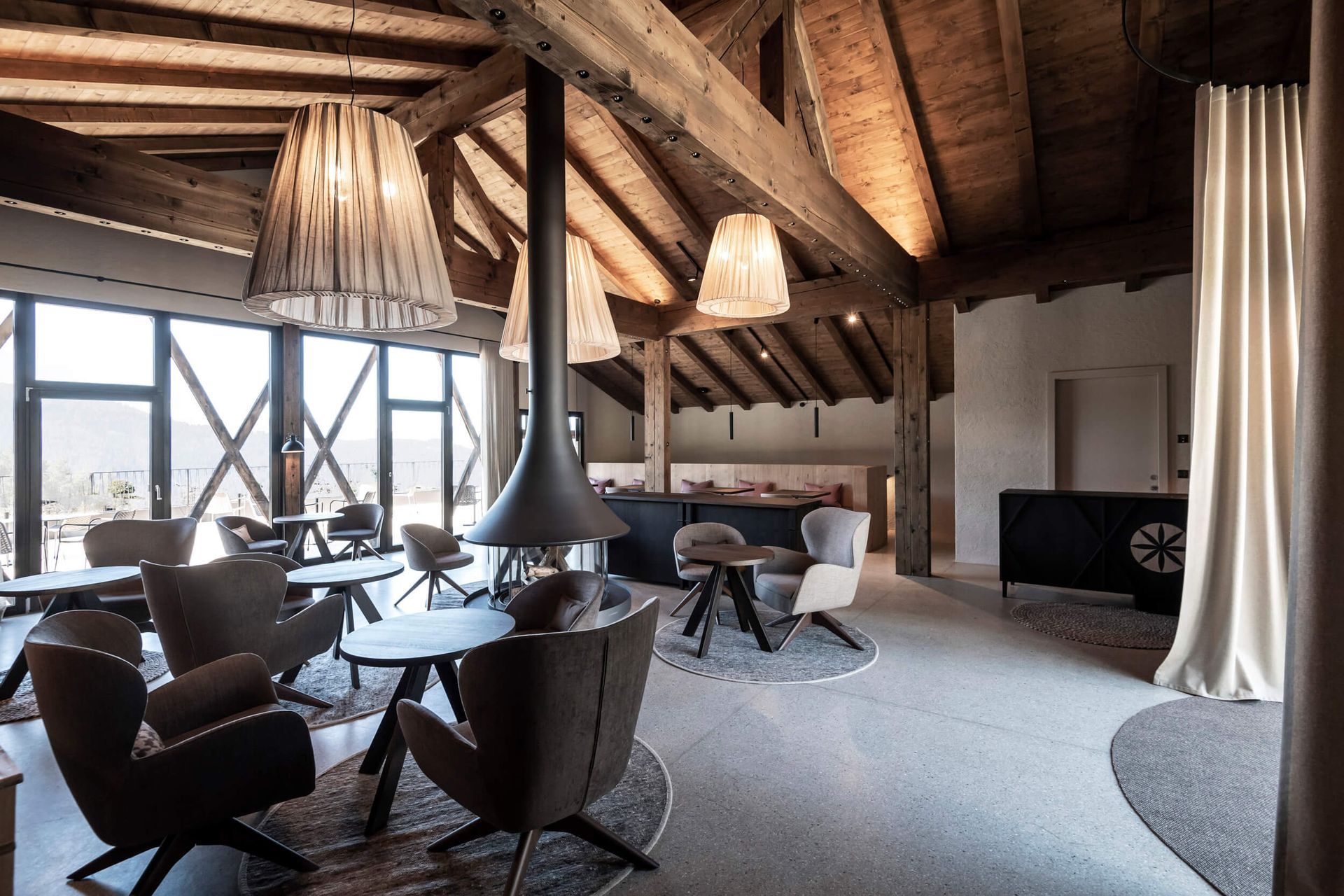 BD-Eva-Gfell-Hotel-Vols-am-Schlern-Italy-Interior-2.jpeg