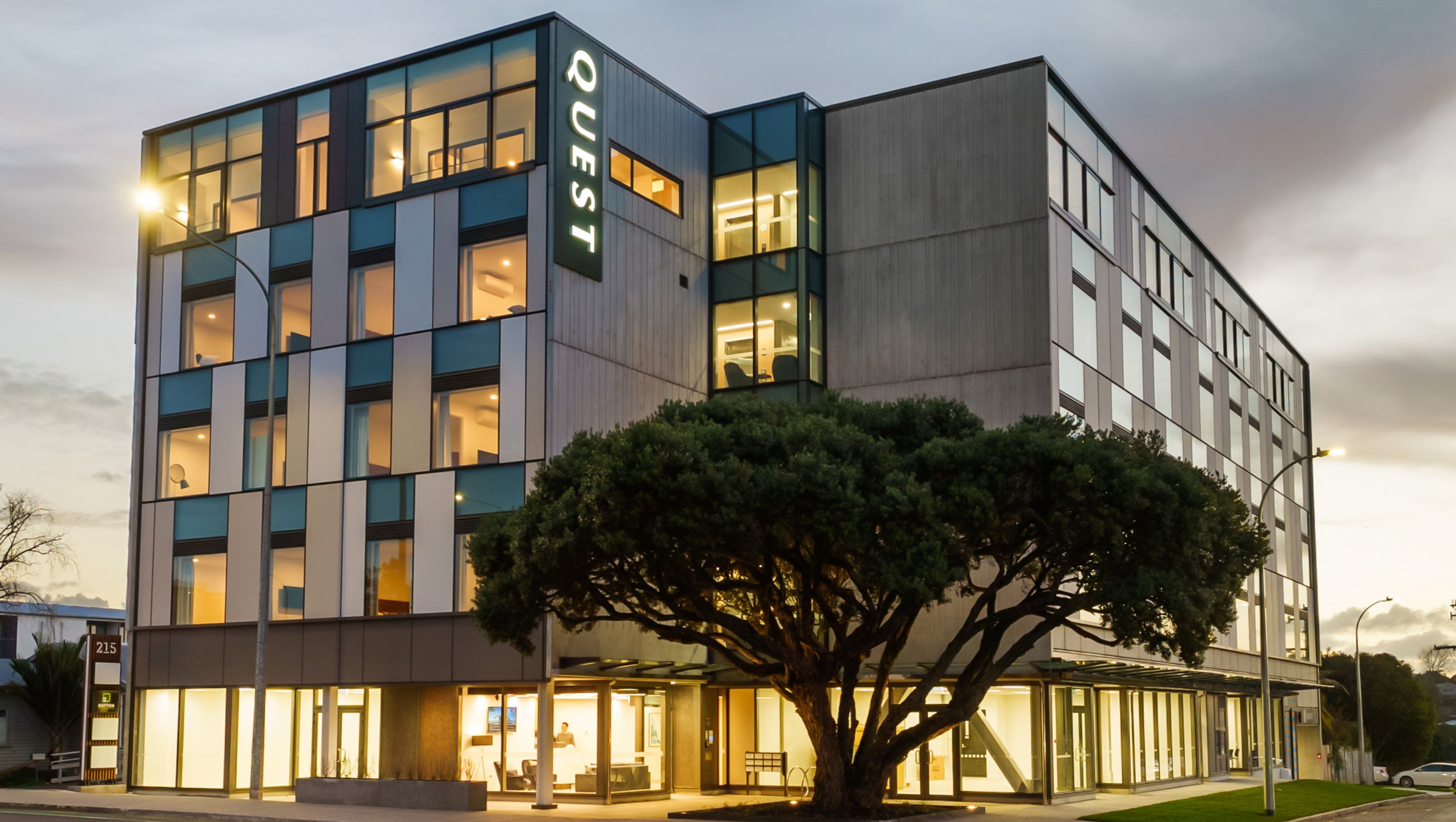 Quest Hotel, Takapuna