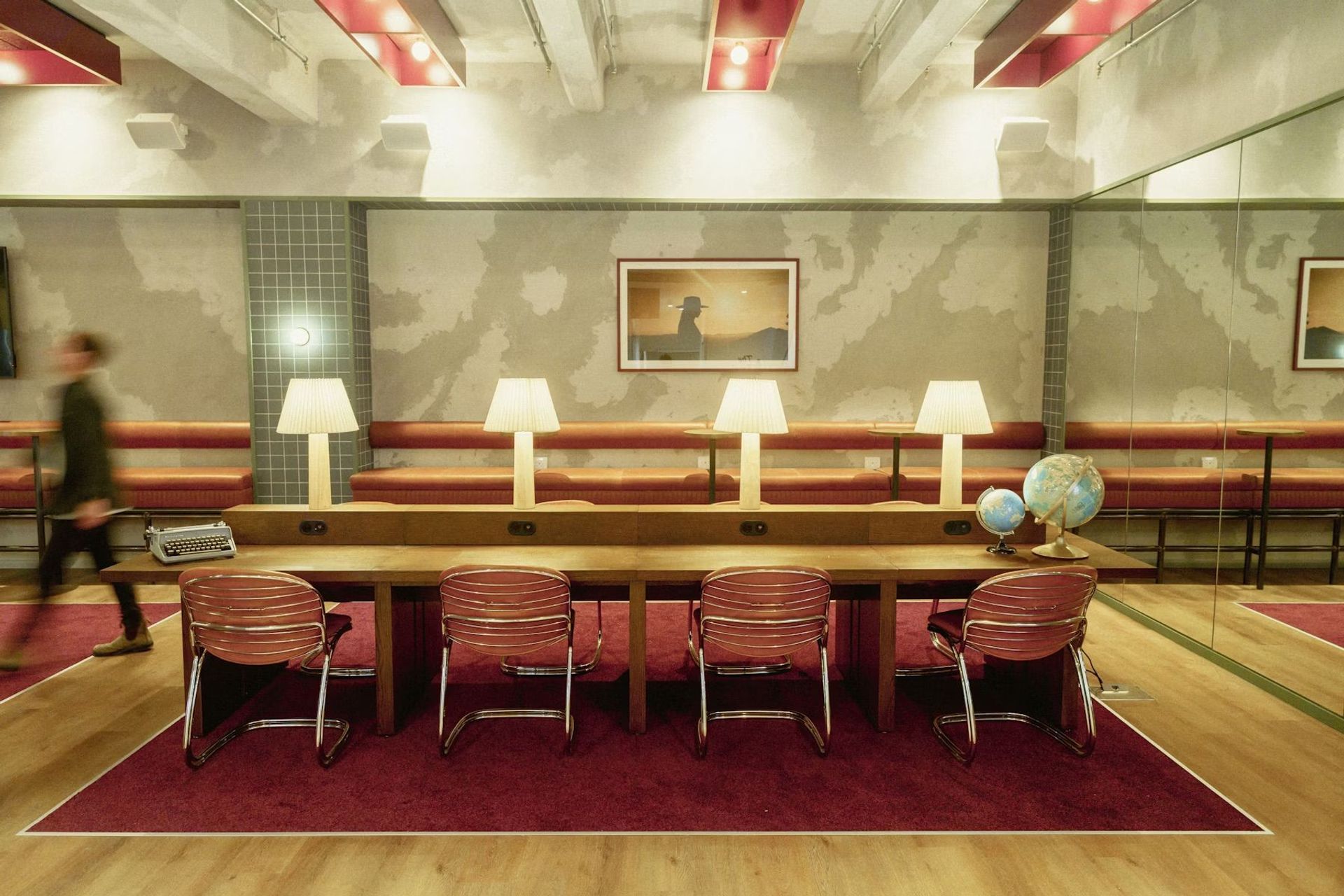 ZoSnEh5LeNNTwvDURevelRoomCowork.jpeg