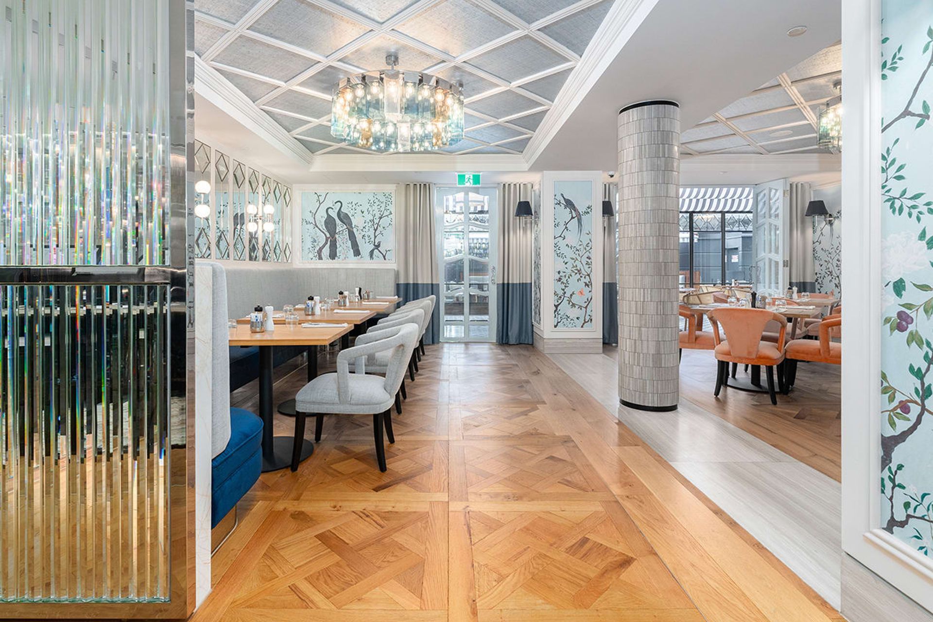 projectauhw1390versaillesnaturalroycehotel20235.jpg